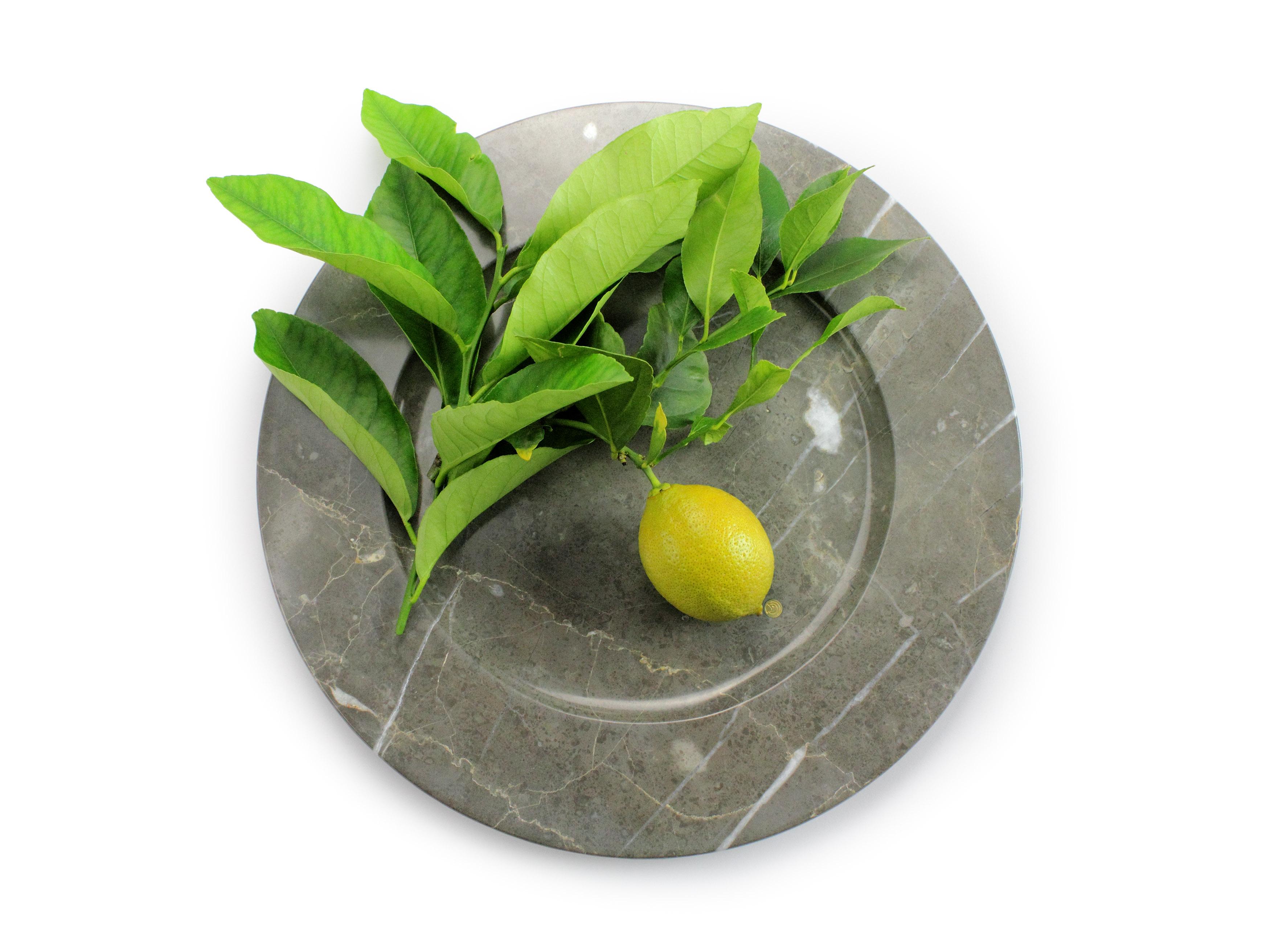 Piatto Charger Platters Serveware Grey Marble Fatto a mano in Italia Design da collezione in vendita 4