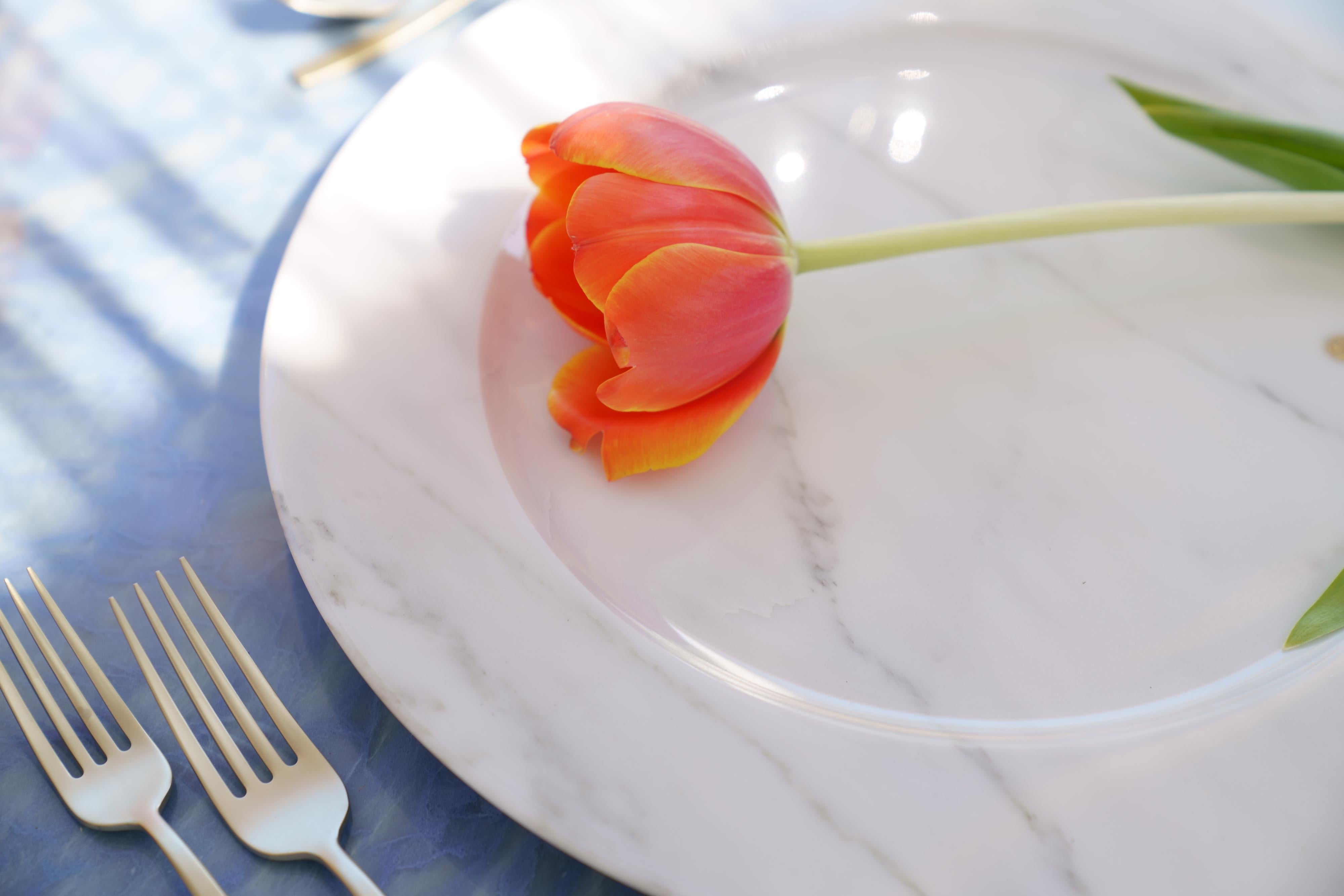 Charger Plate Platters Serveware Set of 4 White Statuary Marble Hand-carved For Sale 1