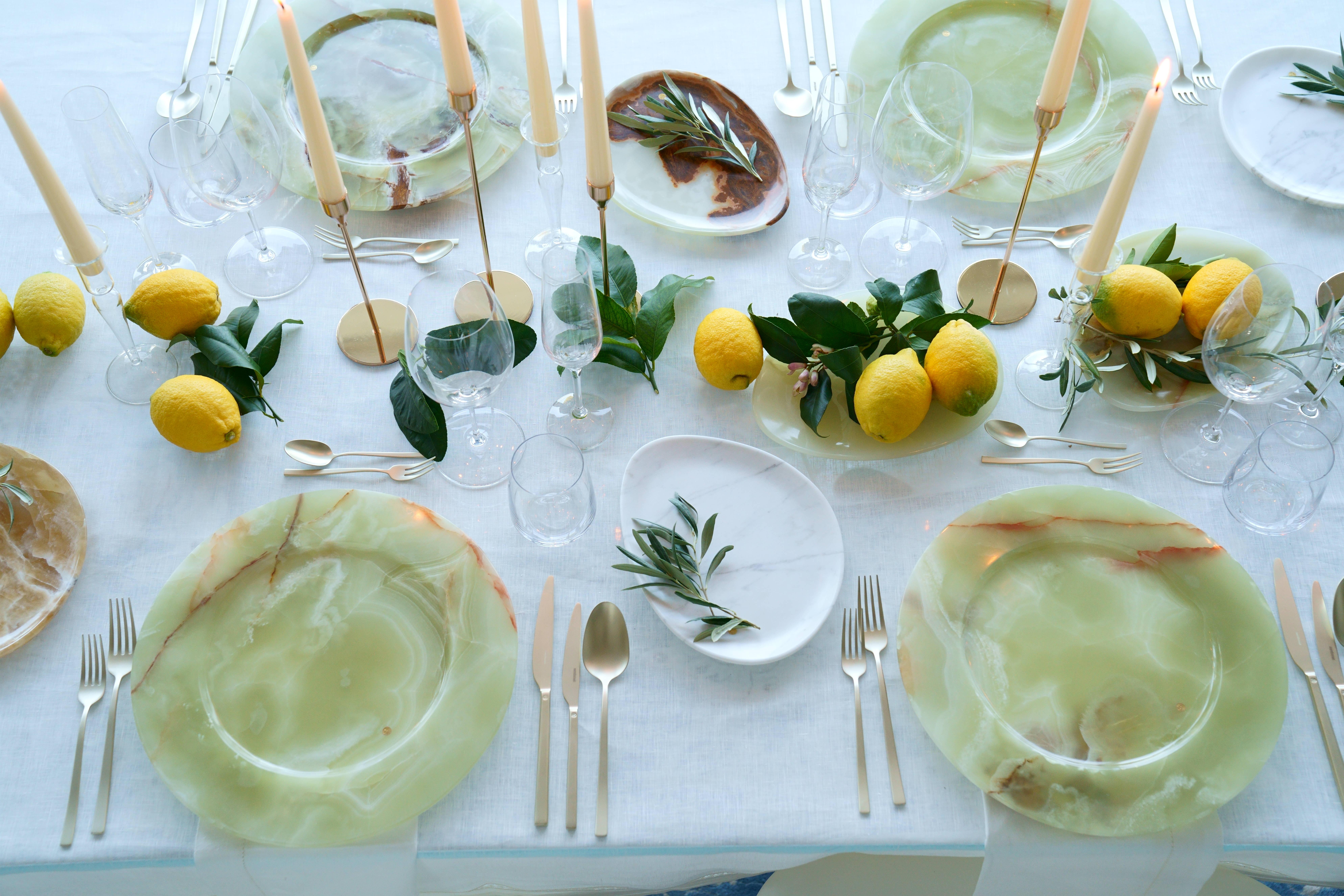 italien Ensemble de 6 assiettes de service en marbre onyx vert, fabriquées à la main et de collection en vente