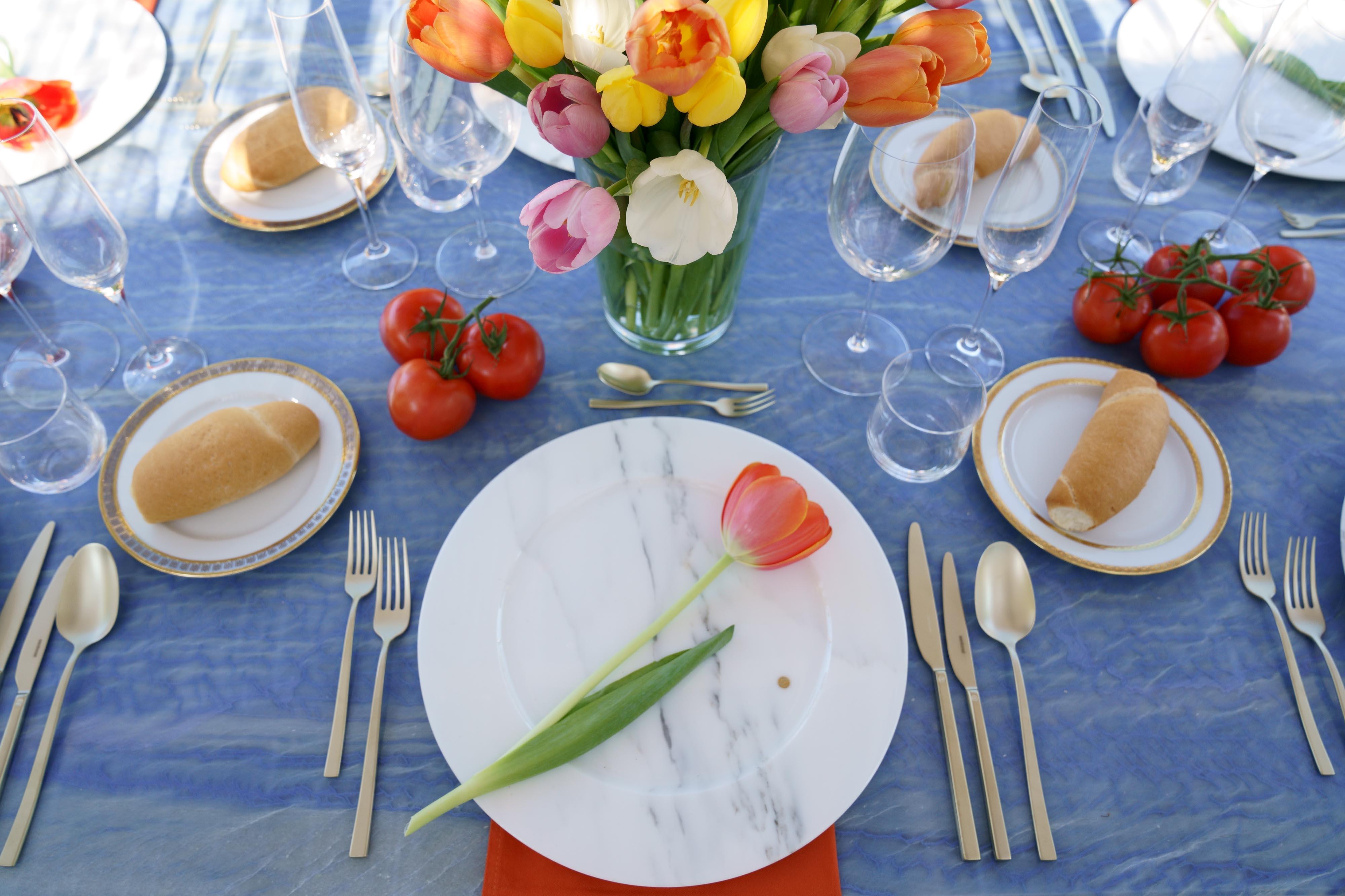 Ensemble de 6 assiettes de service en marbre statuaire blanc fabriquées à la main en Italie en vente 7