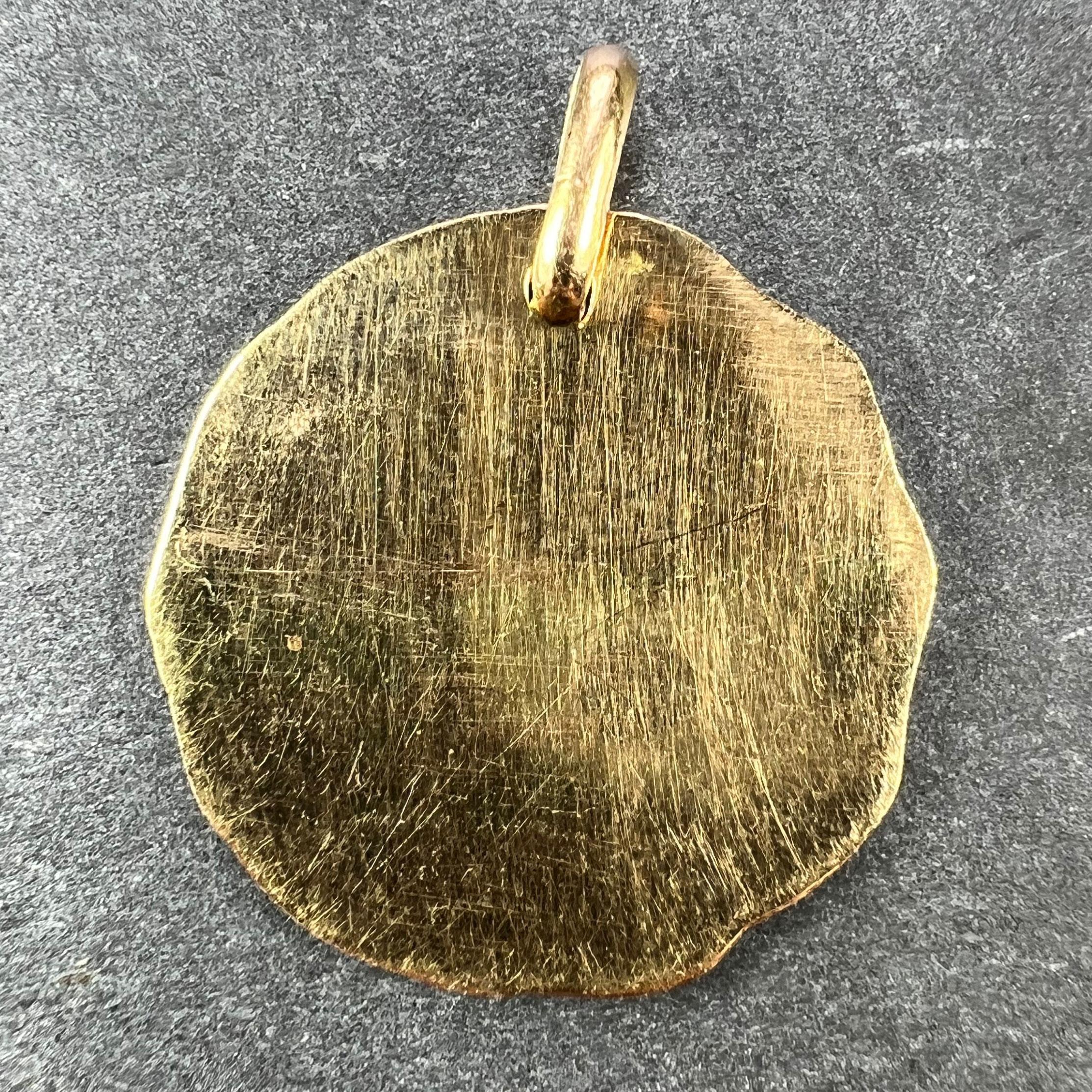 Charl Sanne French Saint Christopher 18K Yellow Gold Charm Pendant In Good Condition For Sale In London, GB