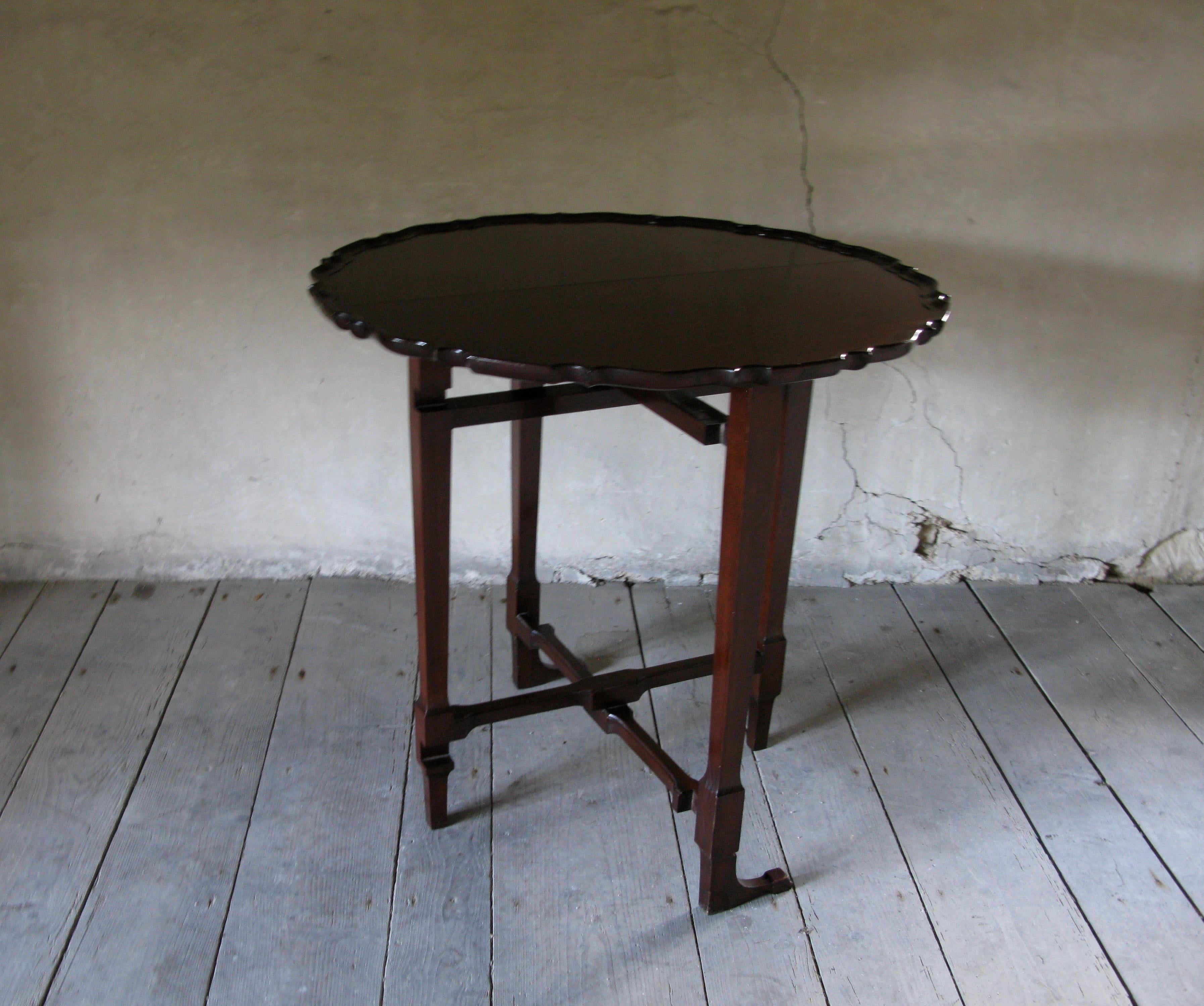 Polished Charles Baker Sofa Table, English, 19th Century, Mahogany, Cabinetmaker For Sale