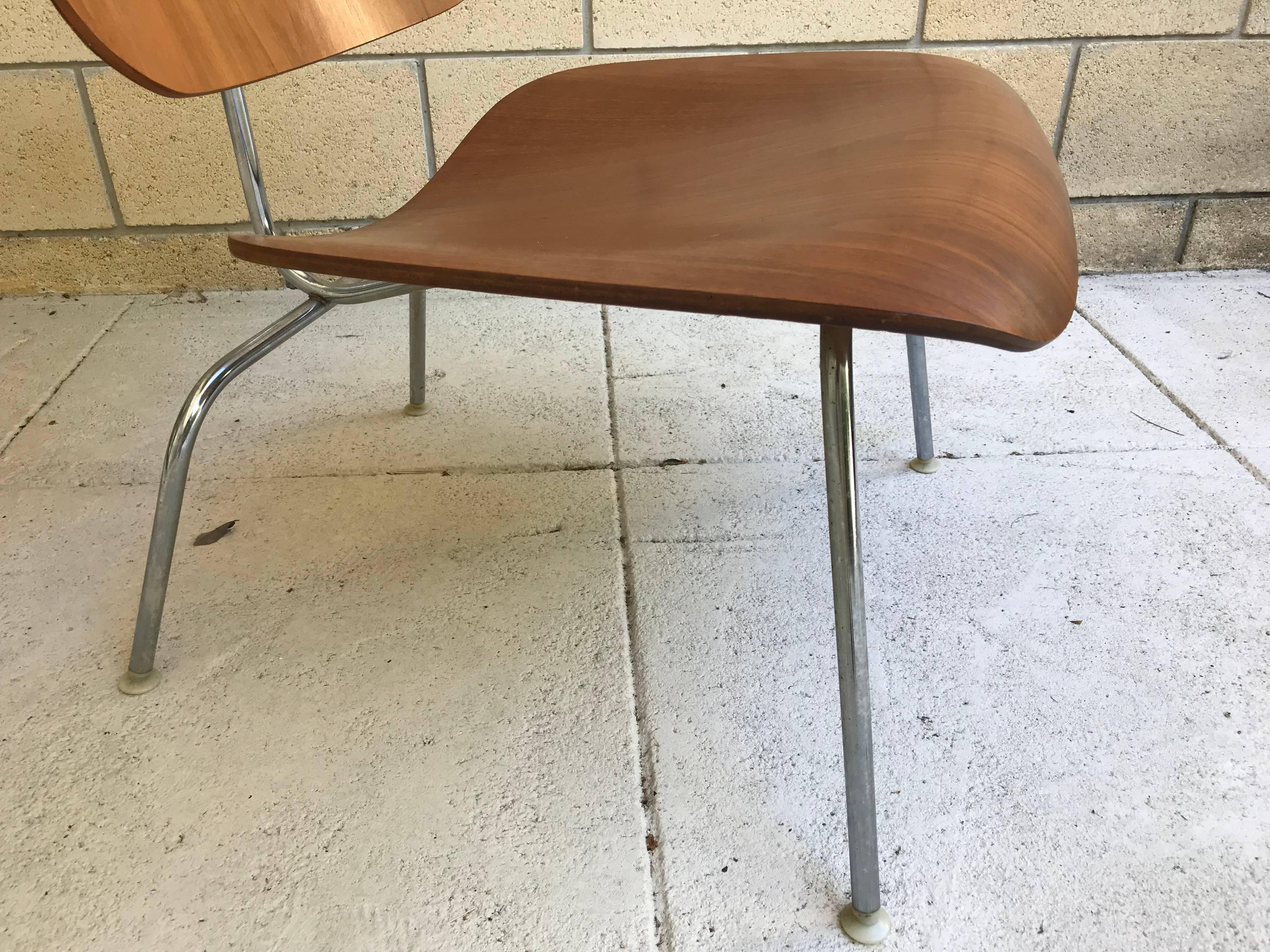 Charles & Ray Eames for Herman Miller 1960s LCM Lounge Chair in Walnut 3
