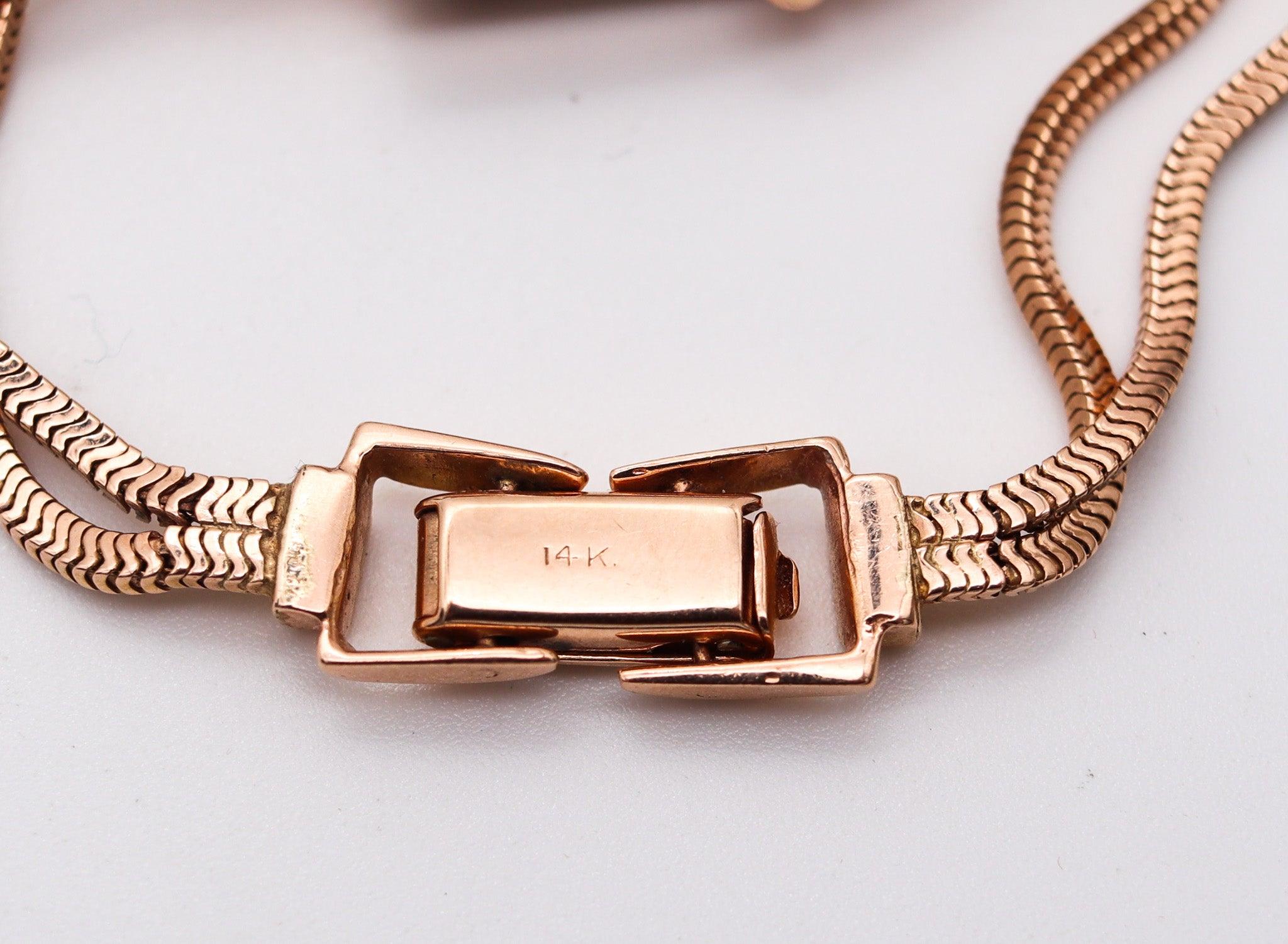 CHARLES AERNI 1938 Art Deco Damenarmbanduhr 14Kt Roségold Rubine & Diamanten im Zustand „Hervorragend“ im Angebot in Miami, FL