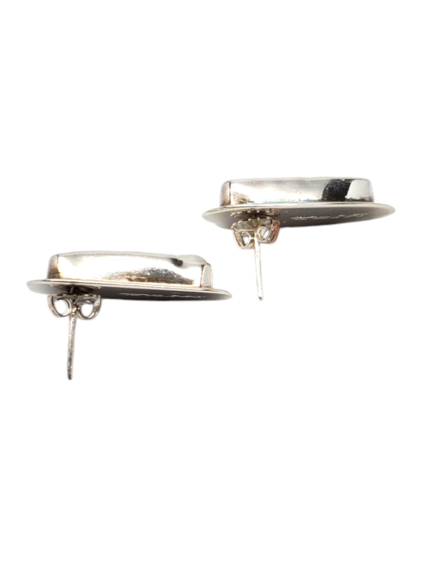 Charles Albert Sterling Silver Biwa Pearl Earrings #20499 In Good Condition For Sale In Washington Depot, CT