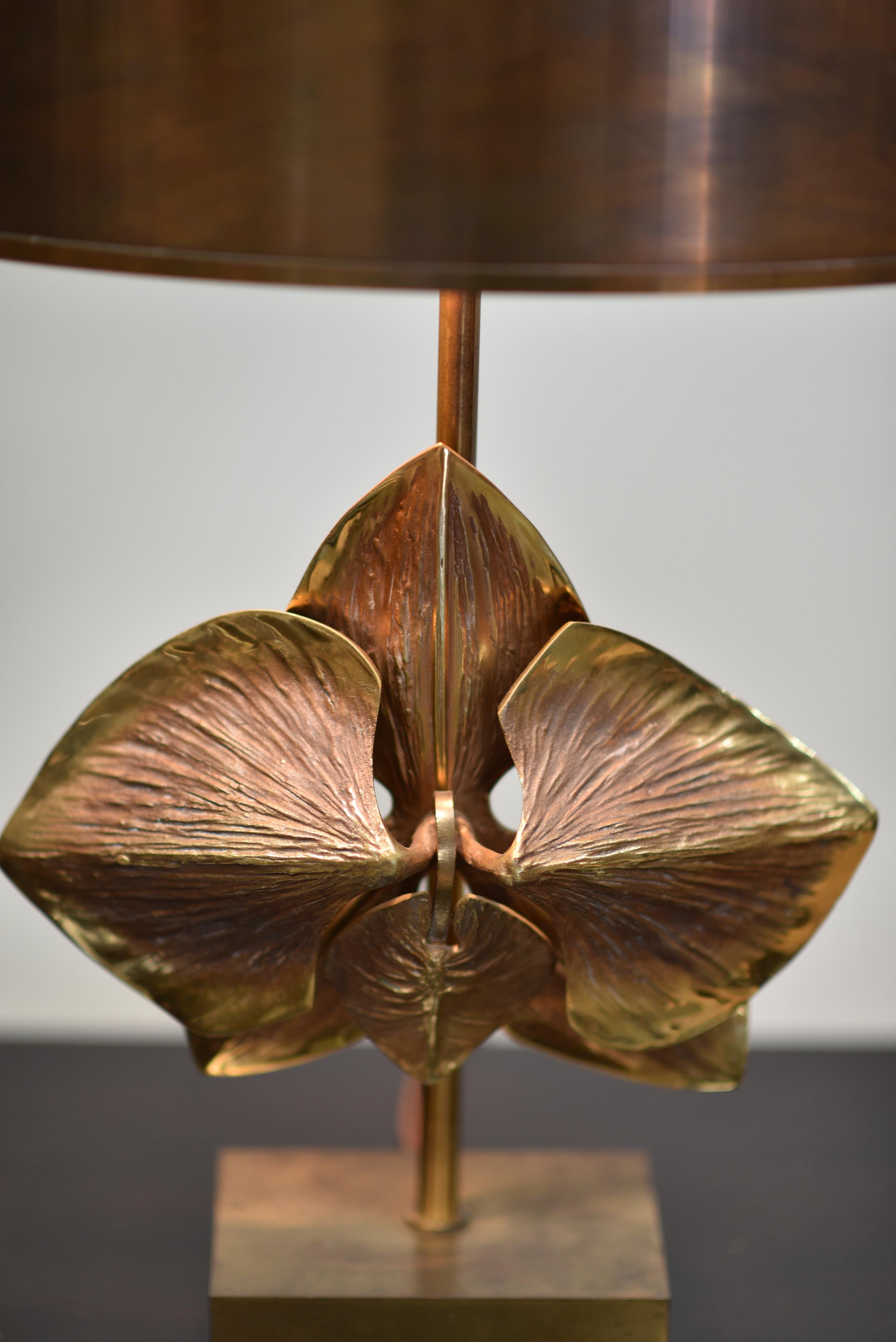 French Provincial CHARLES É FILS DESIGN BRASS Table Lamp For Sale