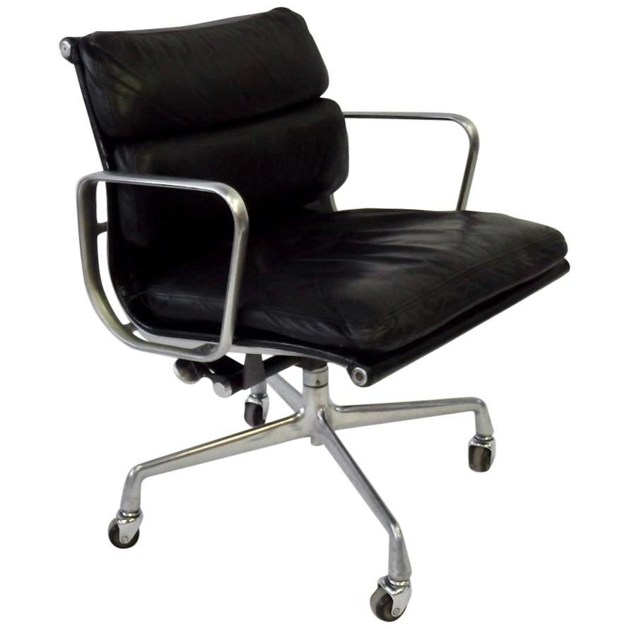 Charles and Ray Eame for Herman Miller Black Leather Soft Pad Swivel Tilt Chair