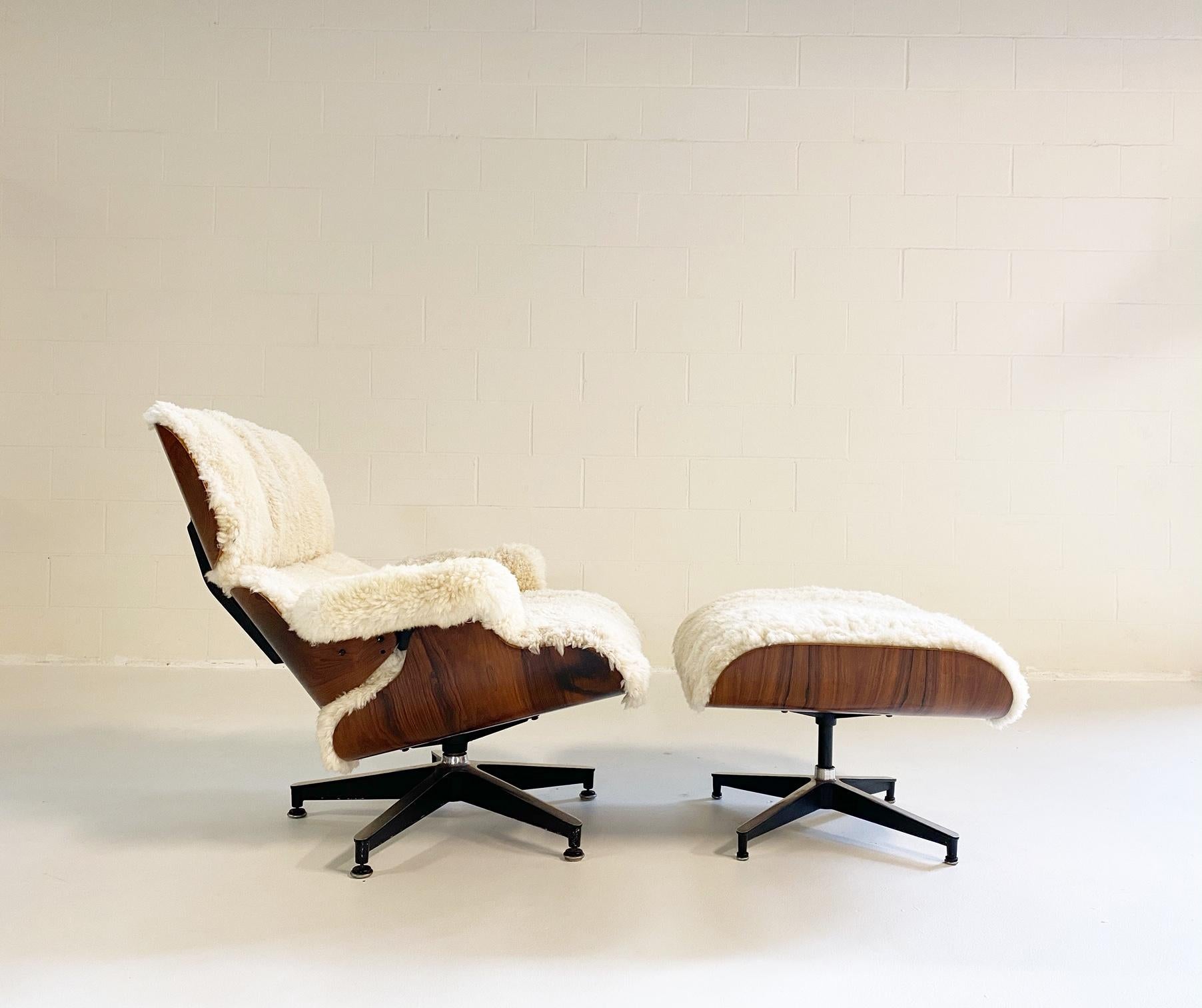 Mid-Century Modern Charles and Ray Eames 670 Lounge Chair and 671 Ottoman in California Sheepskin