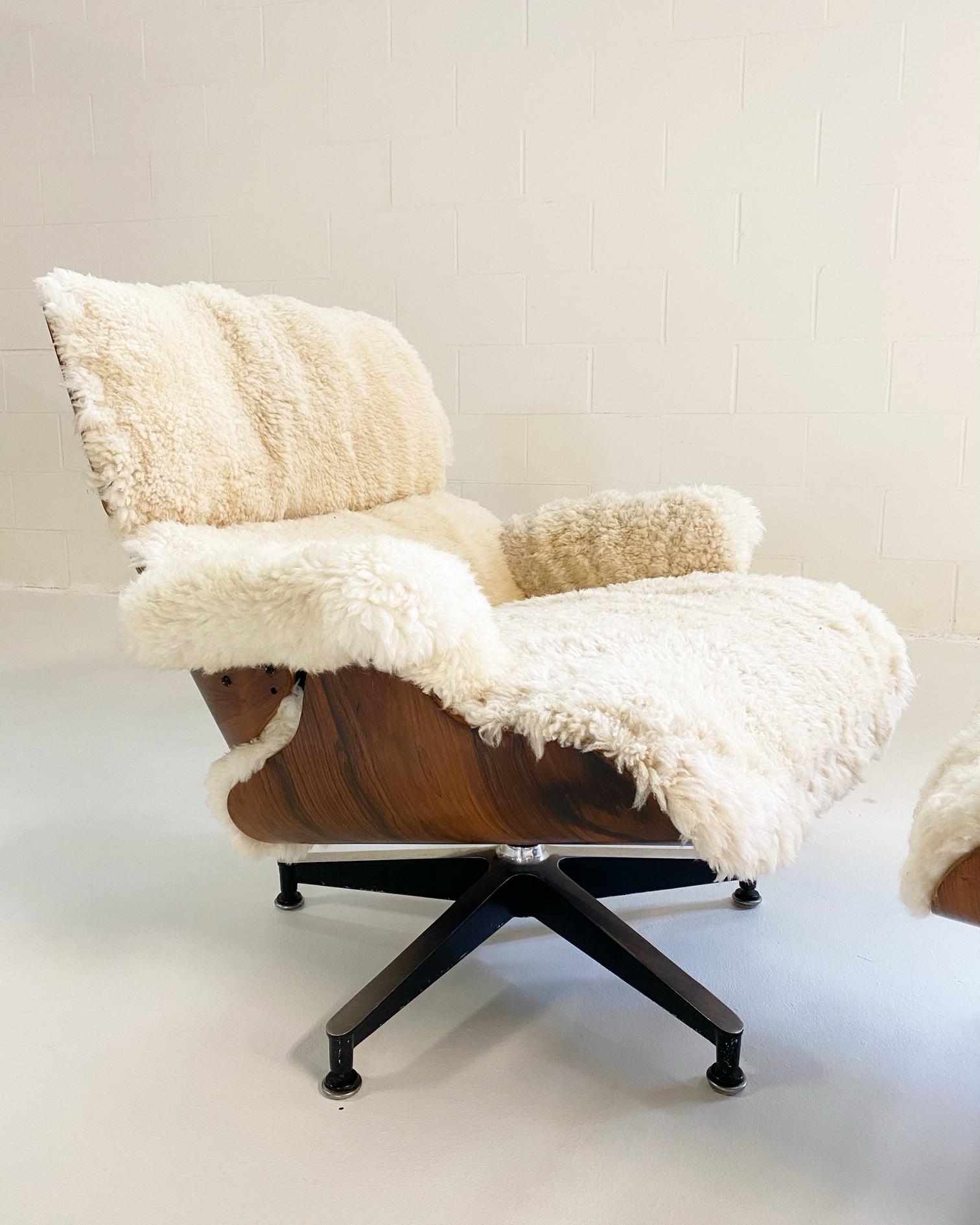 20th Century Charles and Ray Eames 670 Lounge Chair and 671 Ottoman in California Sheepskin