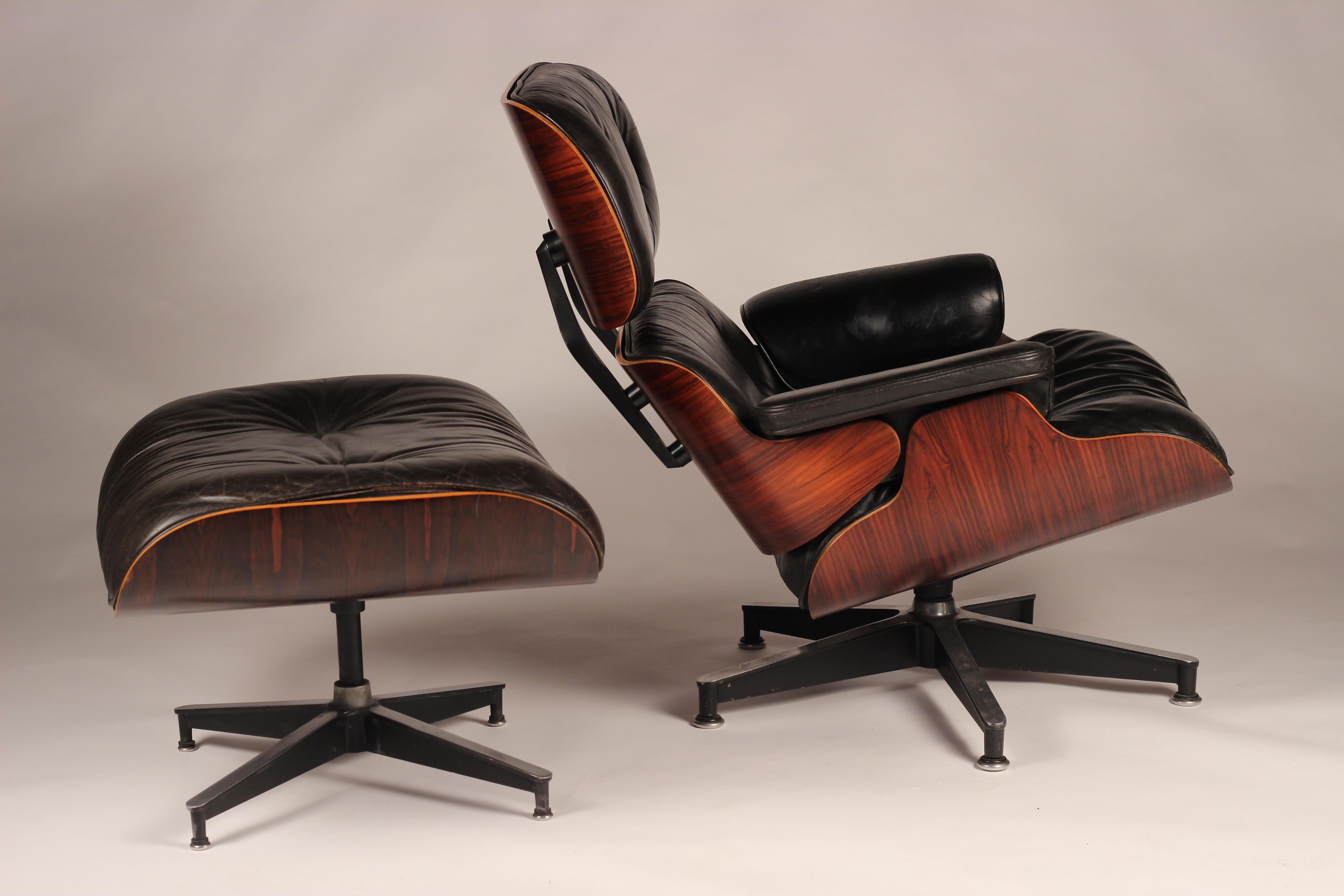 Cuir Charles and Ray Eames fauteuil de salon en bois de rose 670 et pouf 671