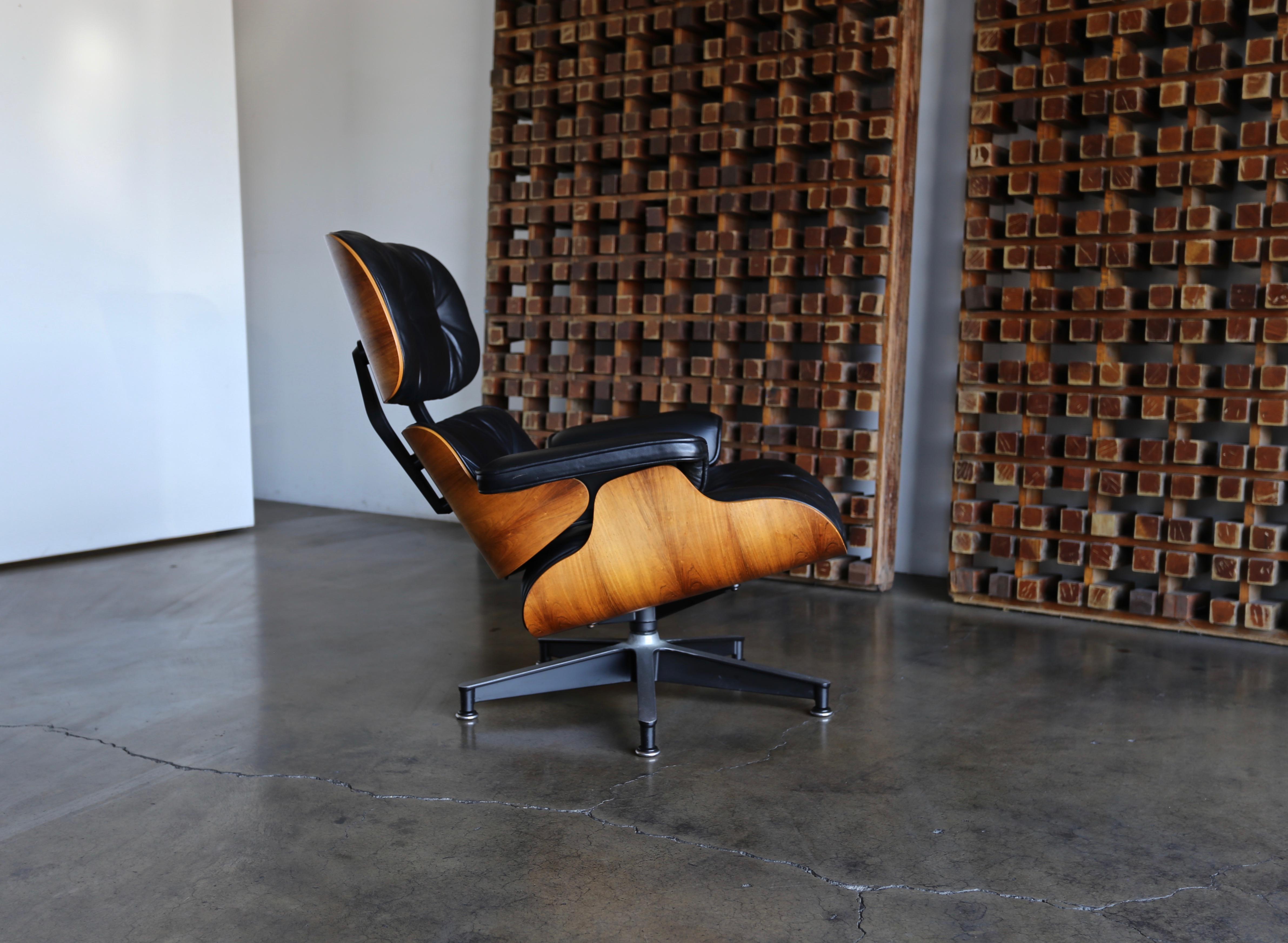 Charles and Ray Eames 670 rosewood lounge chair for Herman Miller, circa 1970.