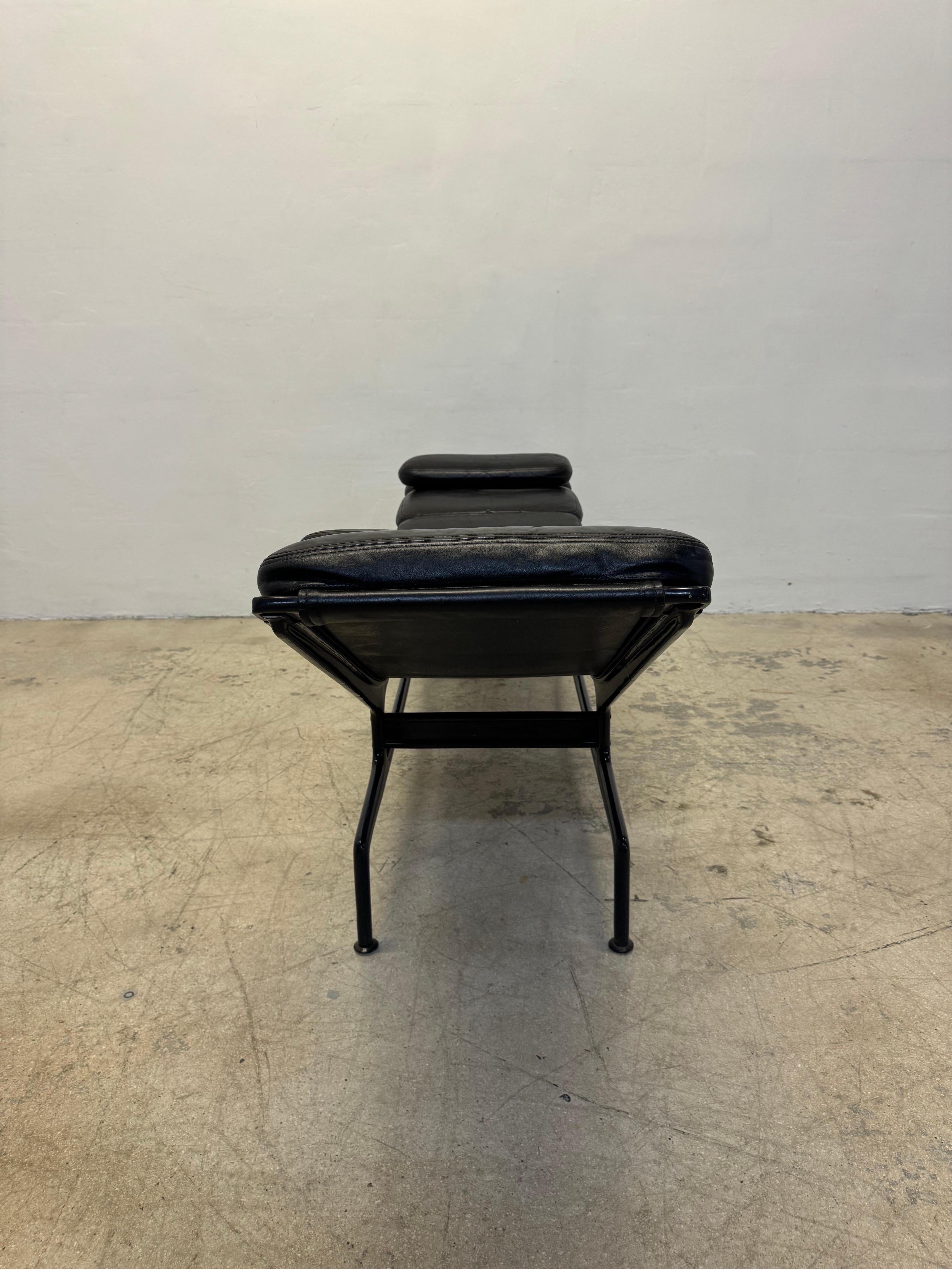 Charles and Ray Eames Billy Wilder Es106 Chaise Lounge for Herman Miller, 1970s For Sale 2
