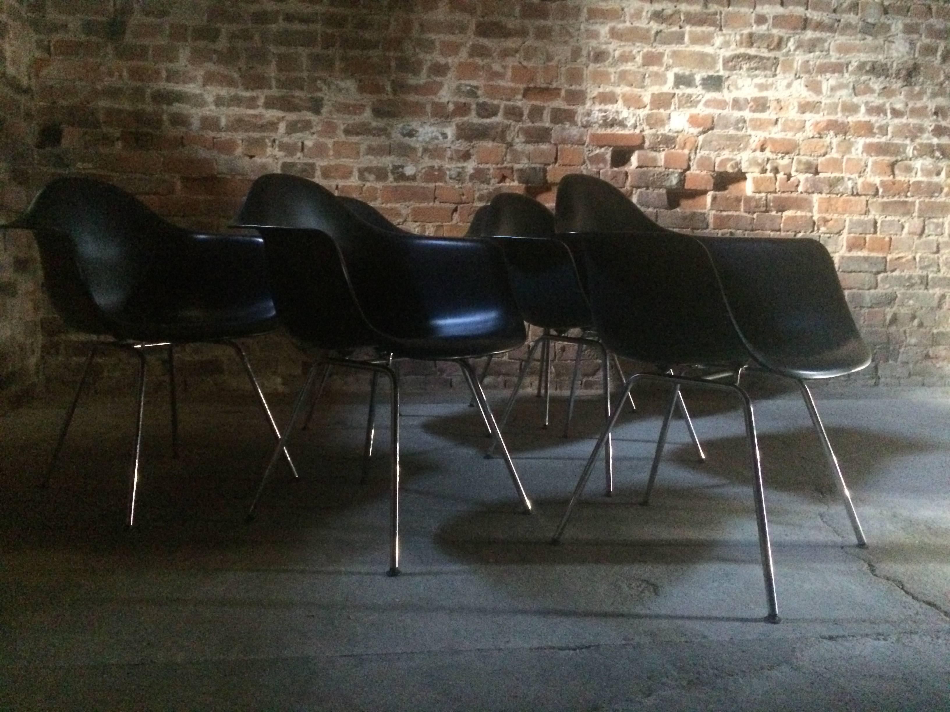 Charles and Ray Eames DAX Chairs For Vitra Shell Dining Chairs Black Set of Six 2