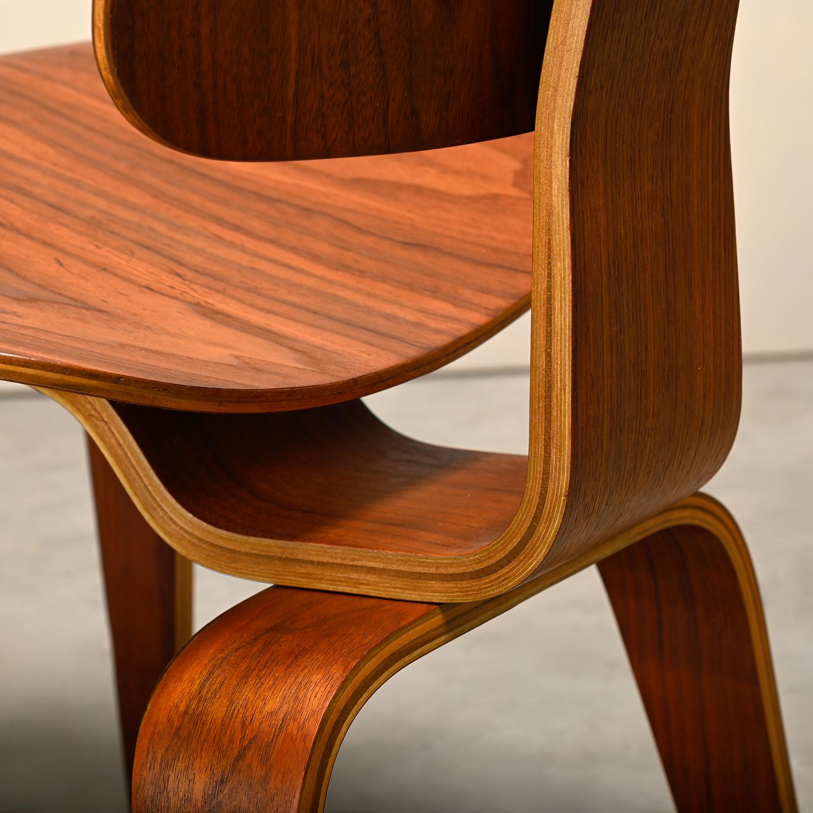 Charles and Ray Eames DCW Walnut Plywood Dining Chair for Evans Products Company 5