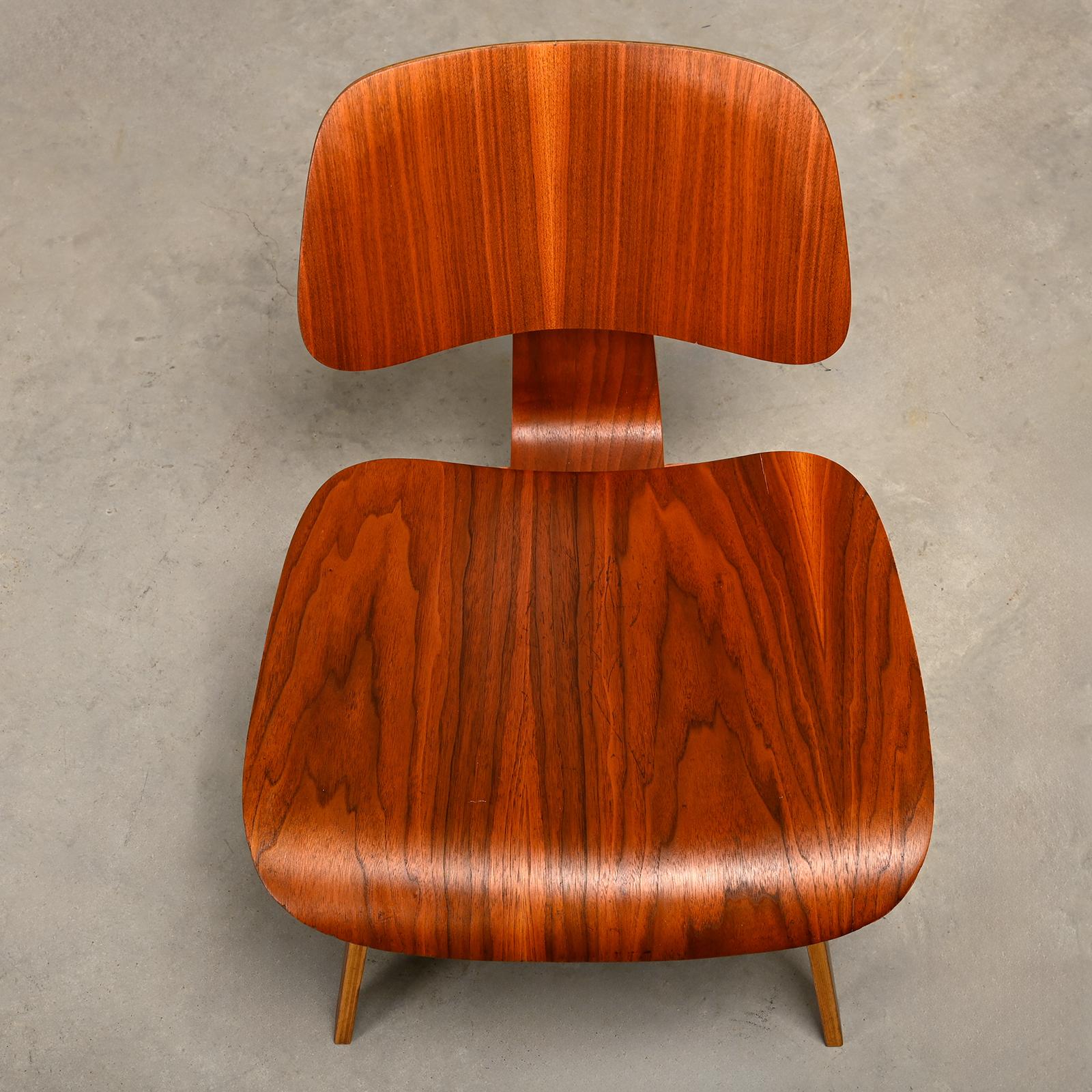 Charles and Ray Eames DCW Walnut Plywood Dining Chair for Evans Products Company 1