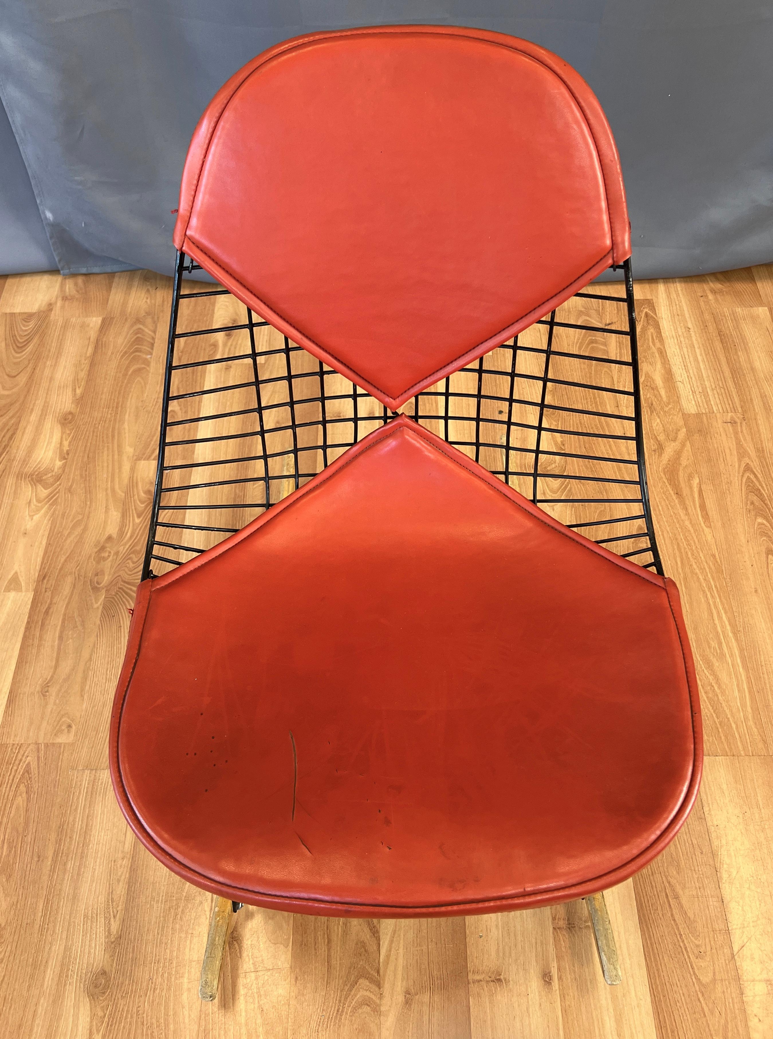 Mid-Century Modern Charles and Ray Eames Designed 1st Generation RKR Rocker for Herman Miller For Sale
