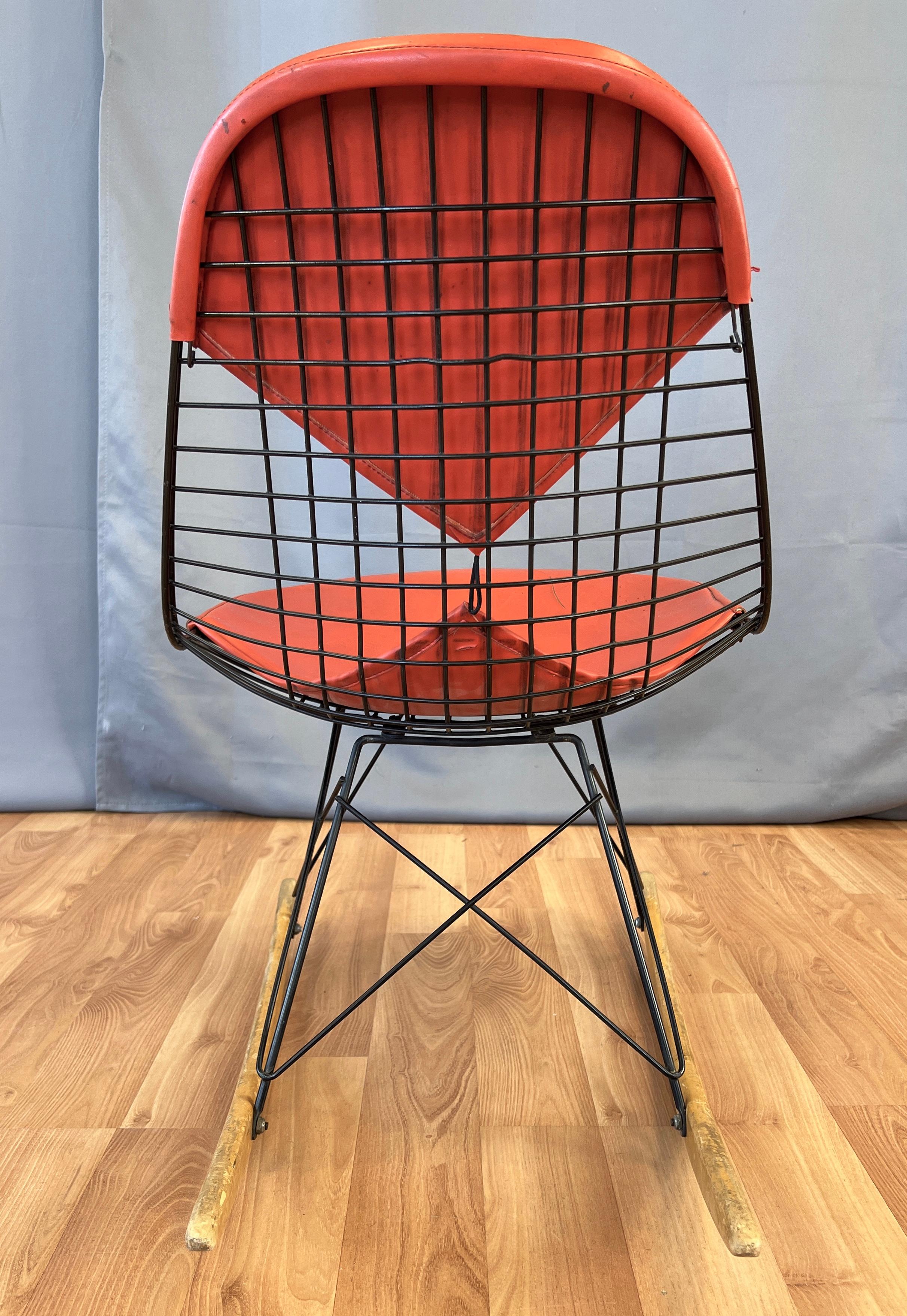 Charles and Ray Eames Designed 1st Generation RKR Rocker for Herman Miller In Fair Condition For Sale In San Francisco, CA