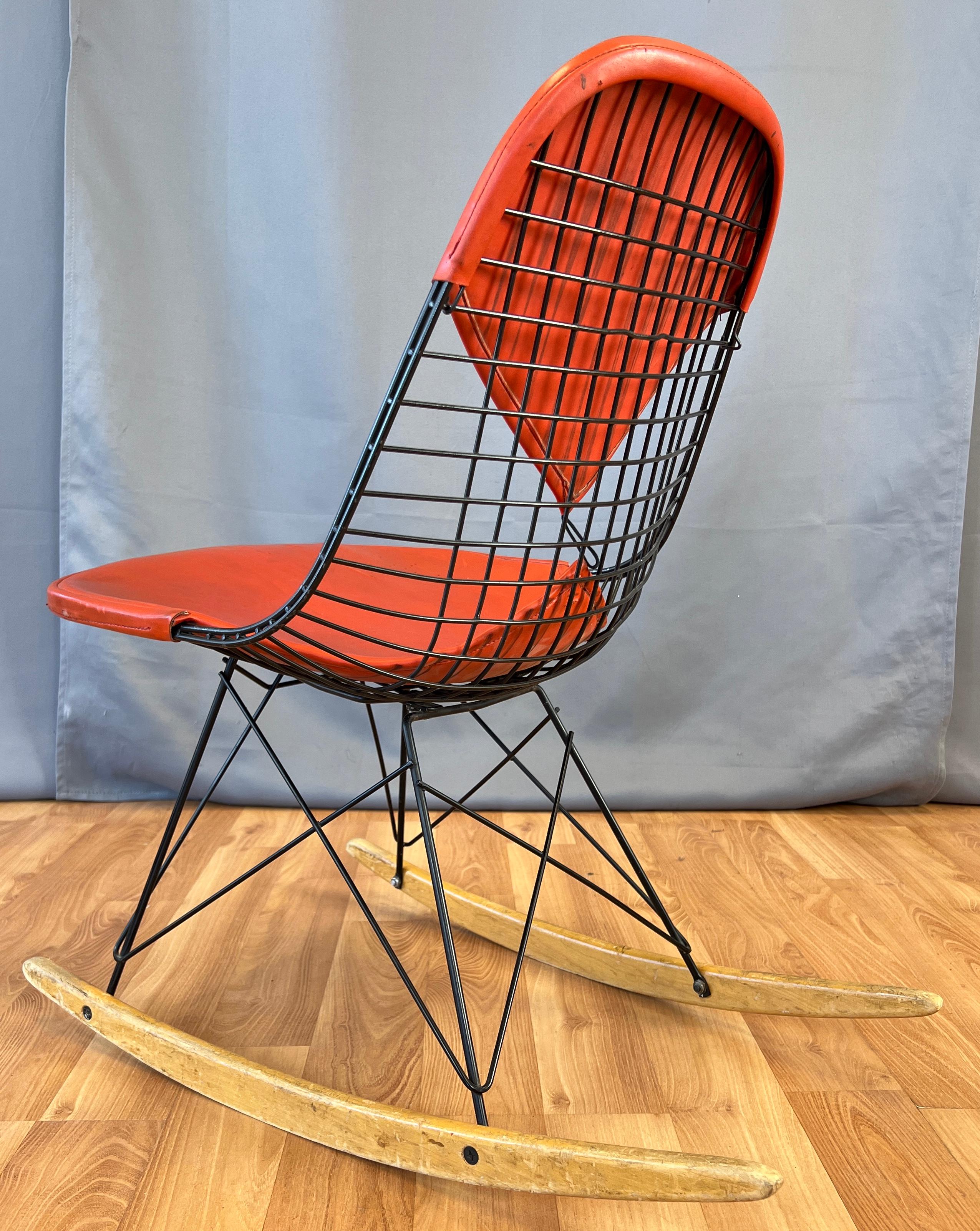 Mid-20th Century Charles and Ray Eames Designed 1st Generation RKR Rocker for Herman Miller For Sale
