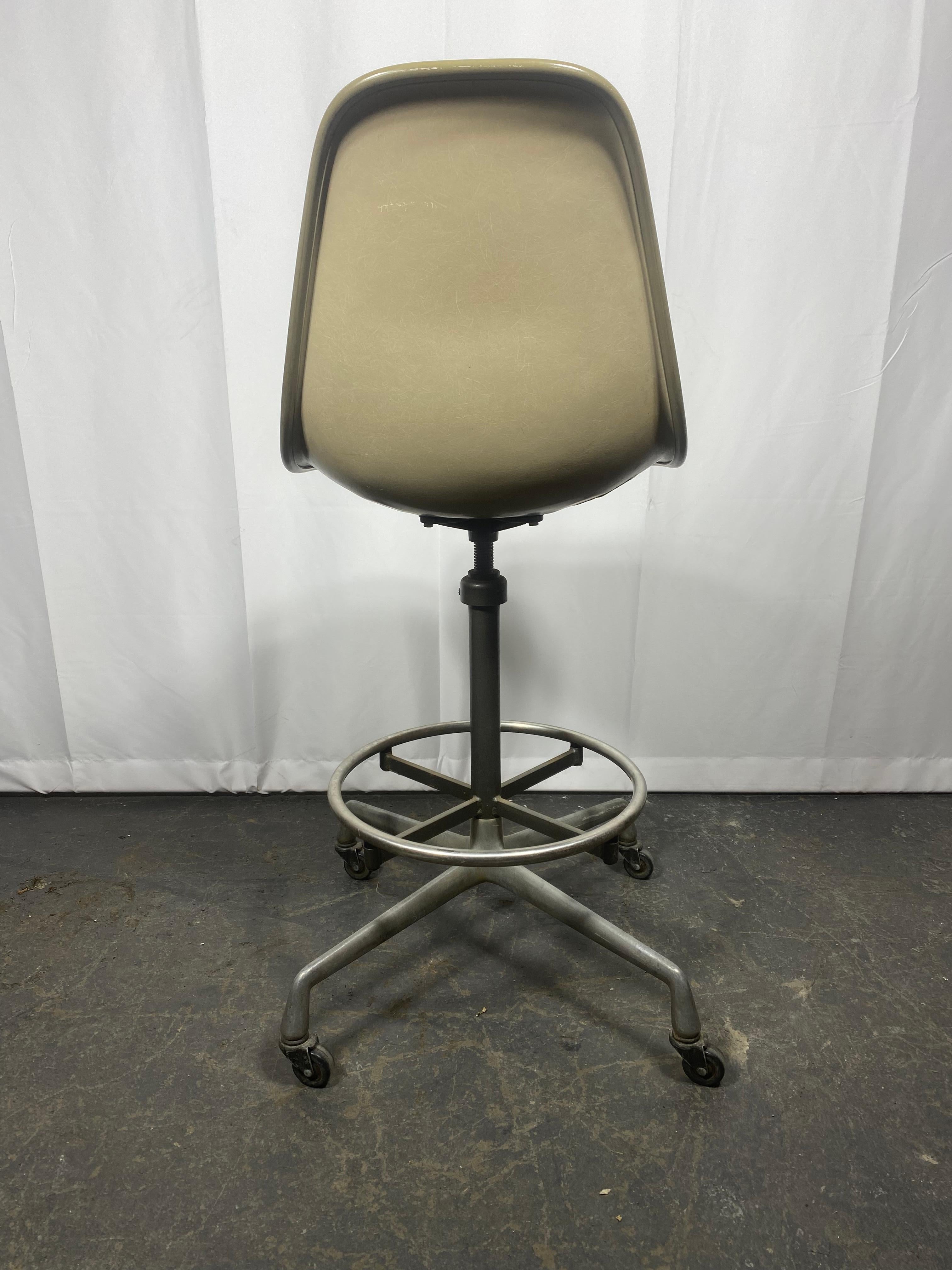 American Charles and Ray Eames Drafting Stool for Herman Miller , castors. c.1974 