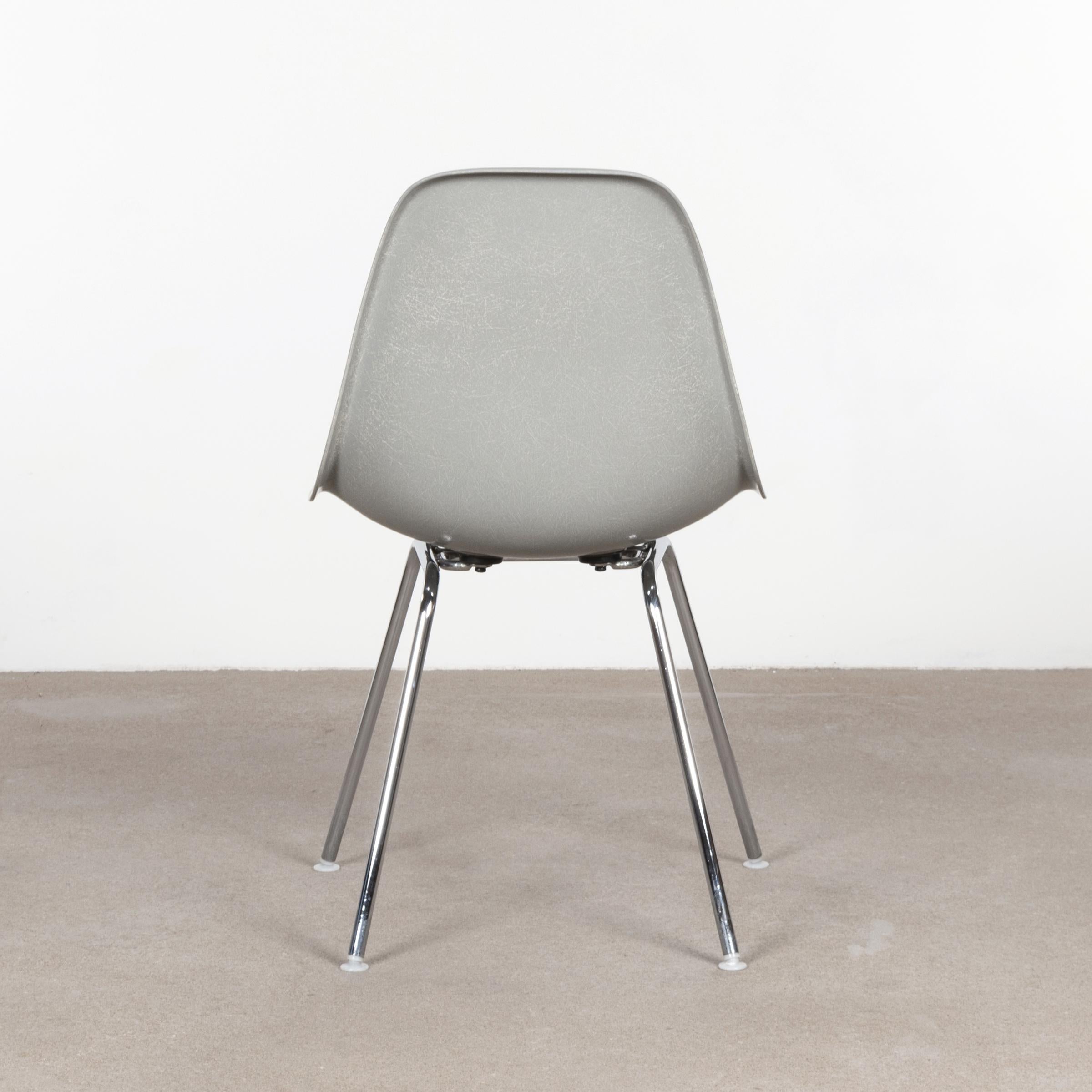 Mid-20th Century Charles and Ray Eames DSX Dining Chair Sea Foam Green Light, Vitra