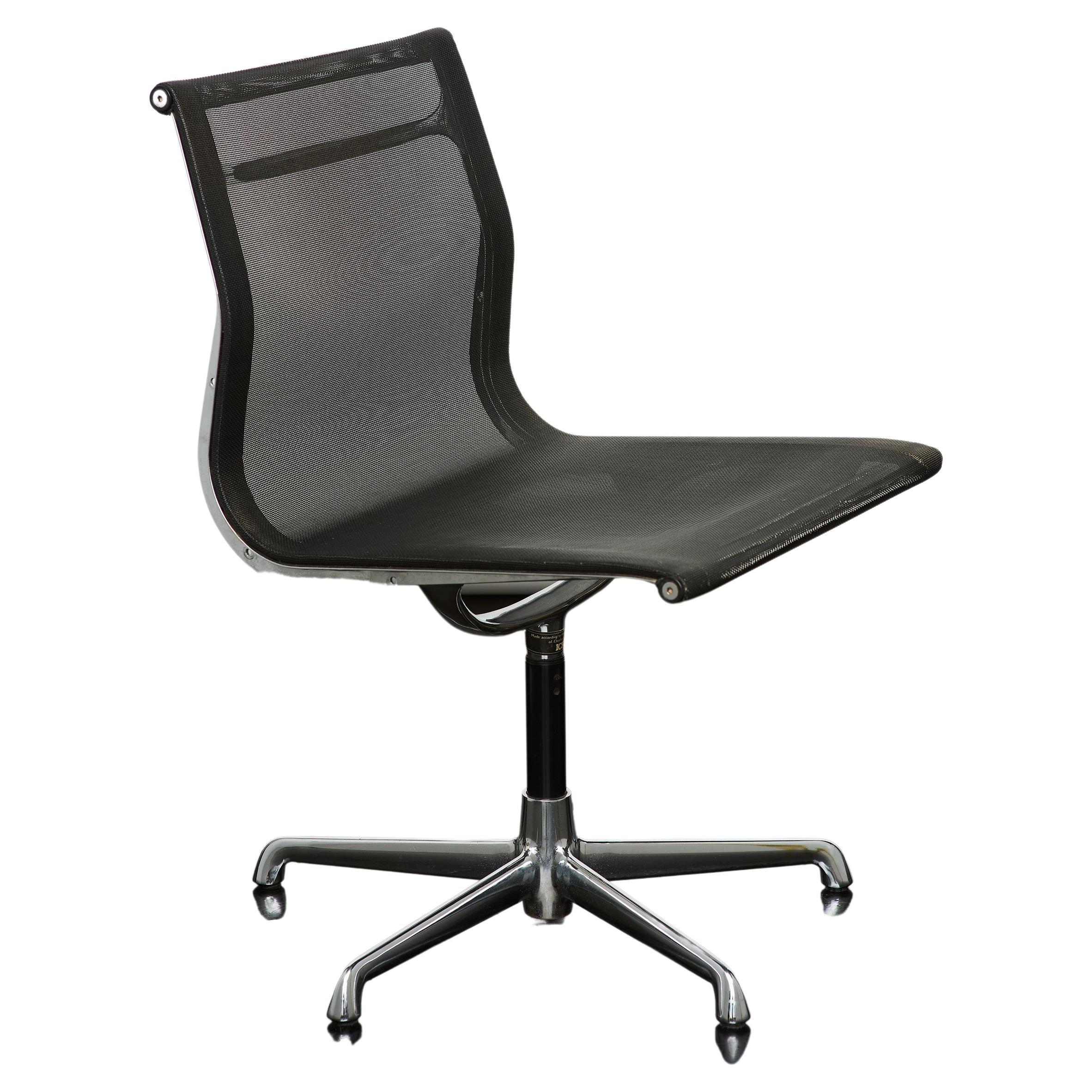 Eames mesh hot sale