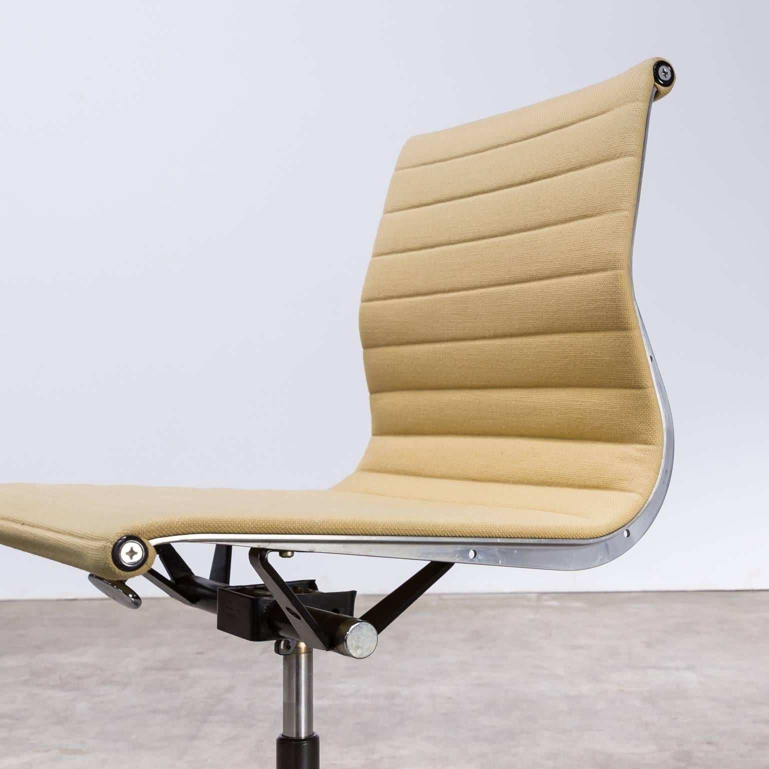 Patinated Charles and Ray Eames EA118 Office Chair for Herman Miller For Sale