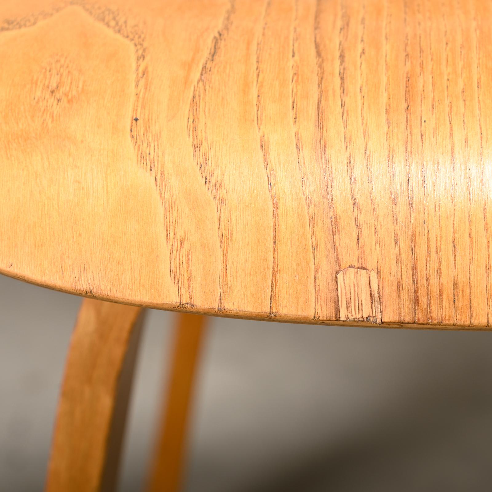 Silla de comedor Charles and Ray Eames Early DCW de madera contrachapada de fresno para Herman Miller en venta 5