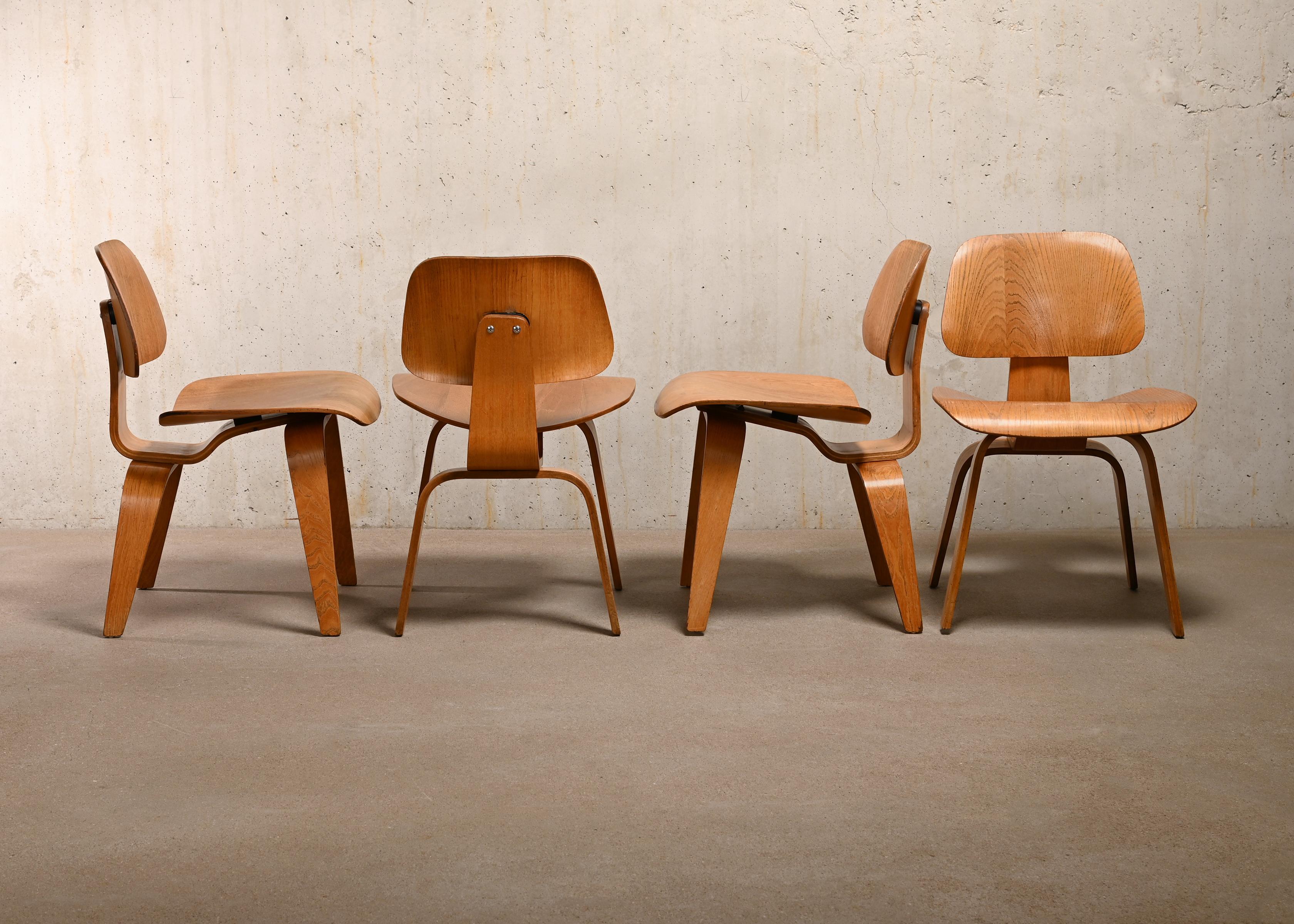 Mid-Century Modern Charles and Ray Eames Early DCW Ash Plywood Dining Chairs for Herman Miller