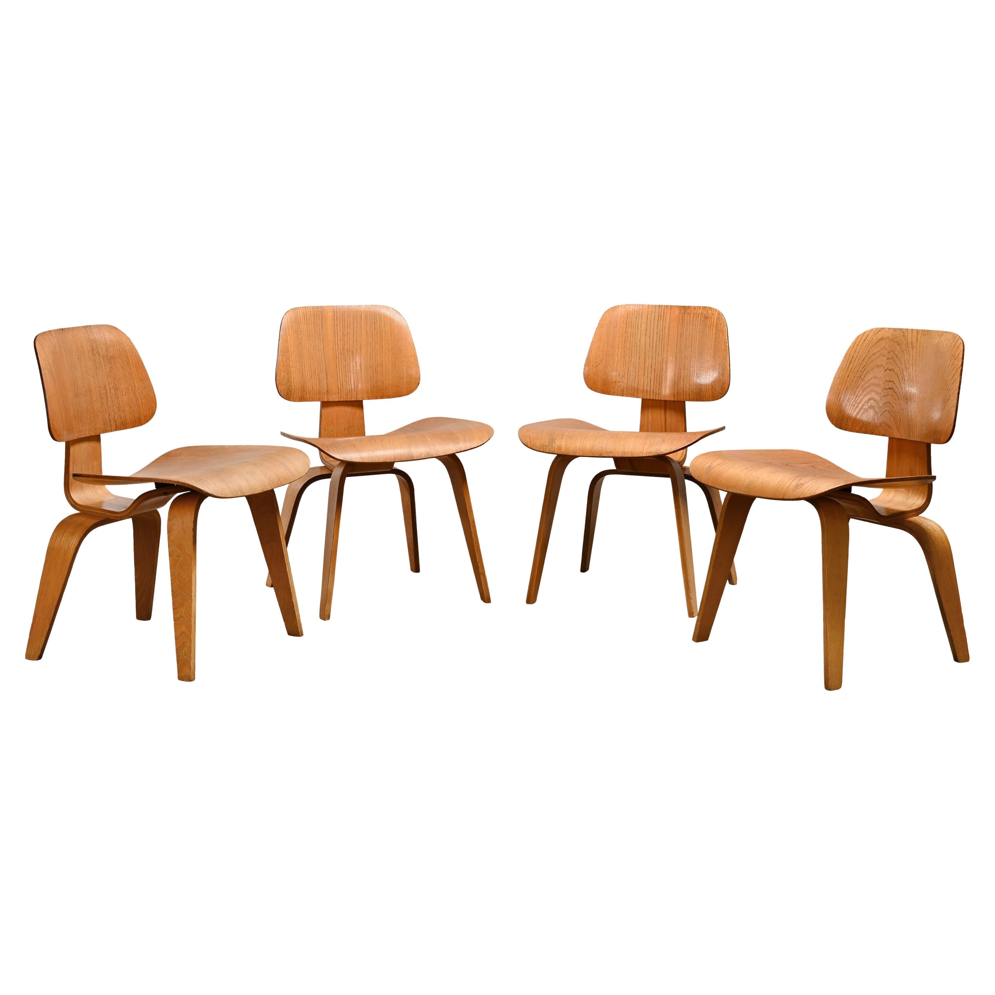 Charles and Ray Eames Early DCW Ash Plywood Dining Chairs for Herman Miller
