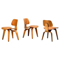 Charles and Ray Eames Early DCW Ash Plywood Dining Chairs for Herman Miller