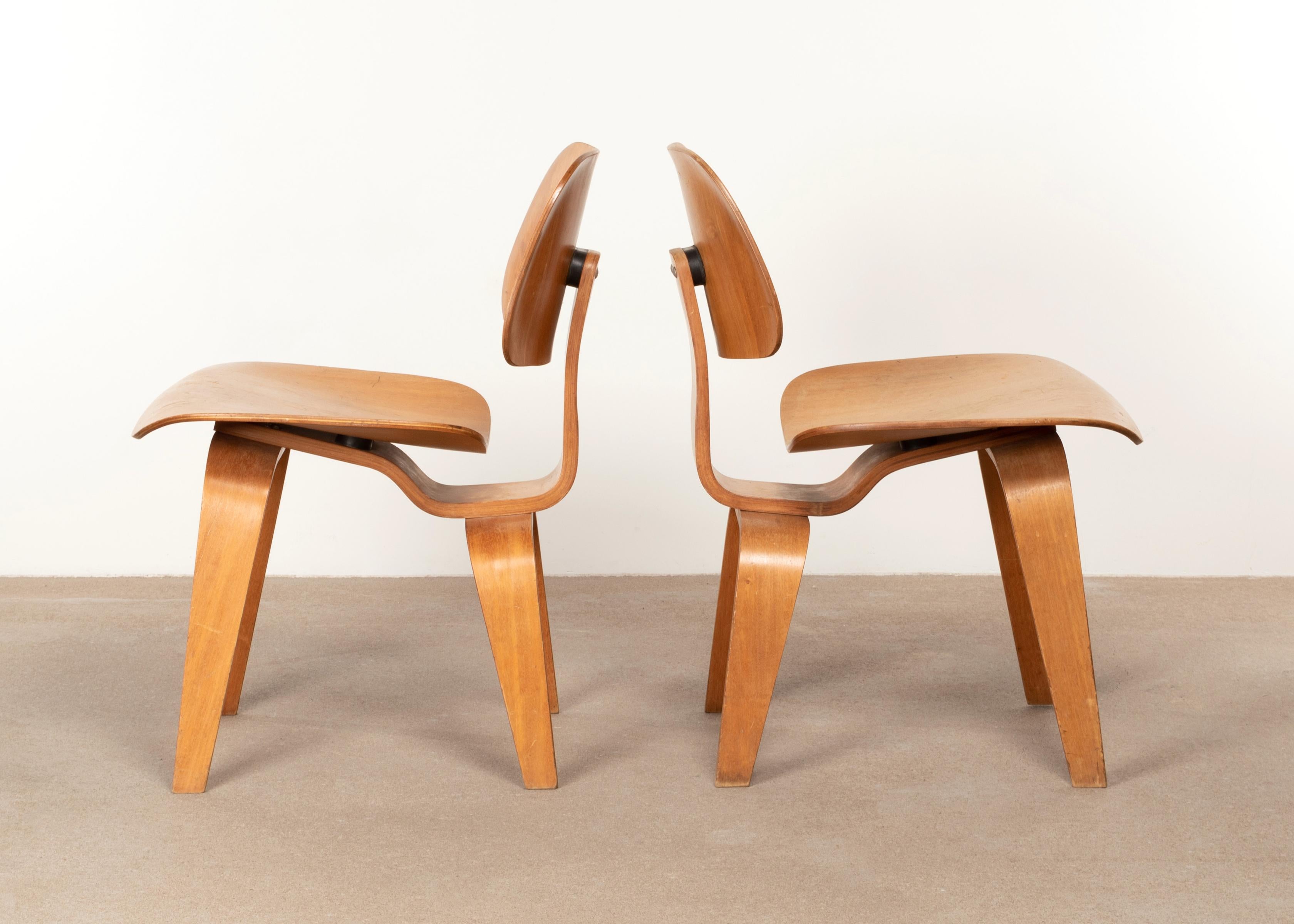 American Charles and Ray Eames Early DCW Mahogany Dining Chairs for Evans Products, 1945