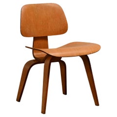 Charles and Ray Eames Early DCW Oak Dining Chair for Herman Miller, 1953