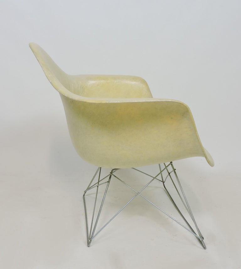 Molded Charles and Ray Eames Early LAR Shell Rope Chair with Cat's Cradle Base