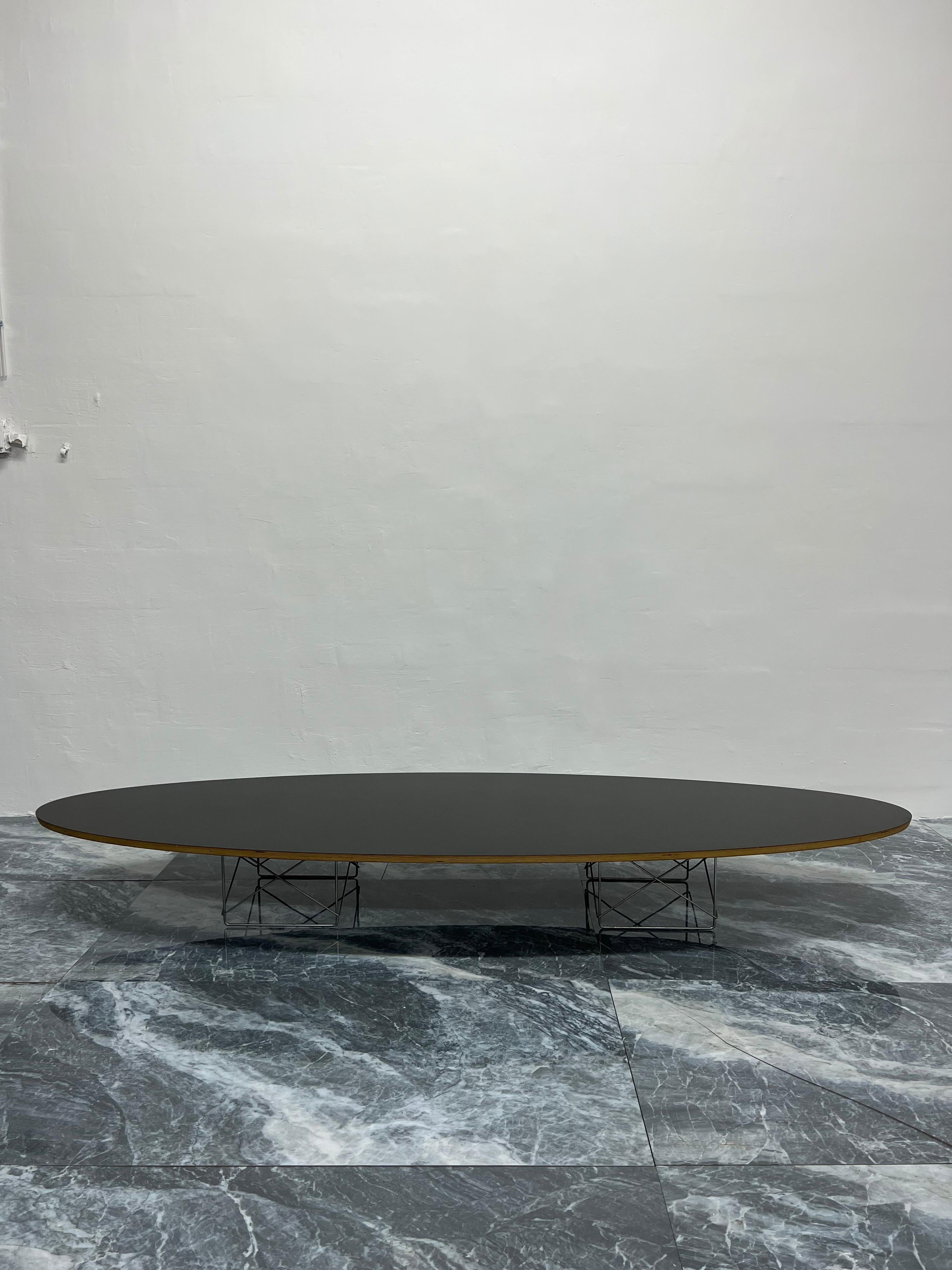 Charles and Ray Eames Elliptical Aka Surfboard Table for Herman Miller, 1990s In Good Condition In Miami, FL