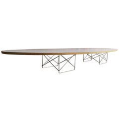 Table basse elliptique Charles et Ray Eames pour Herman Miller Surfboard