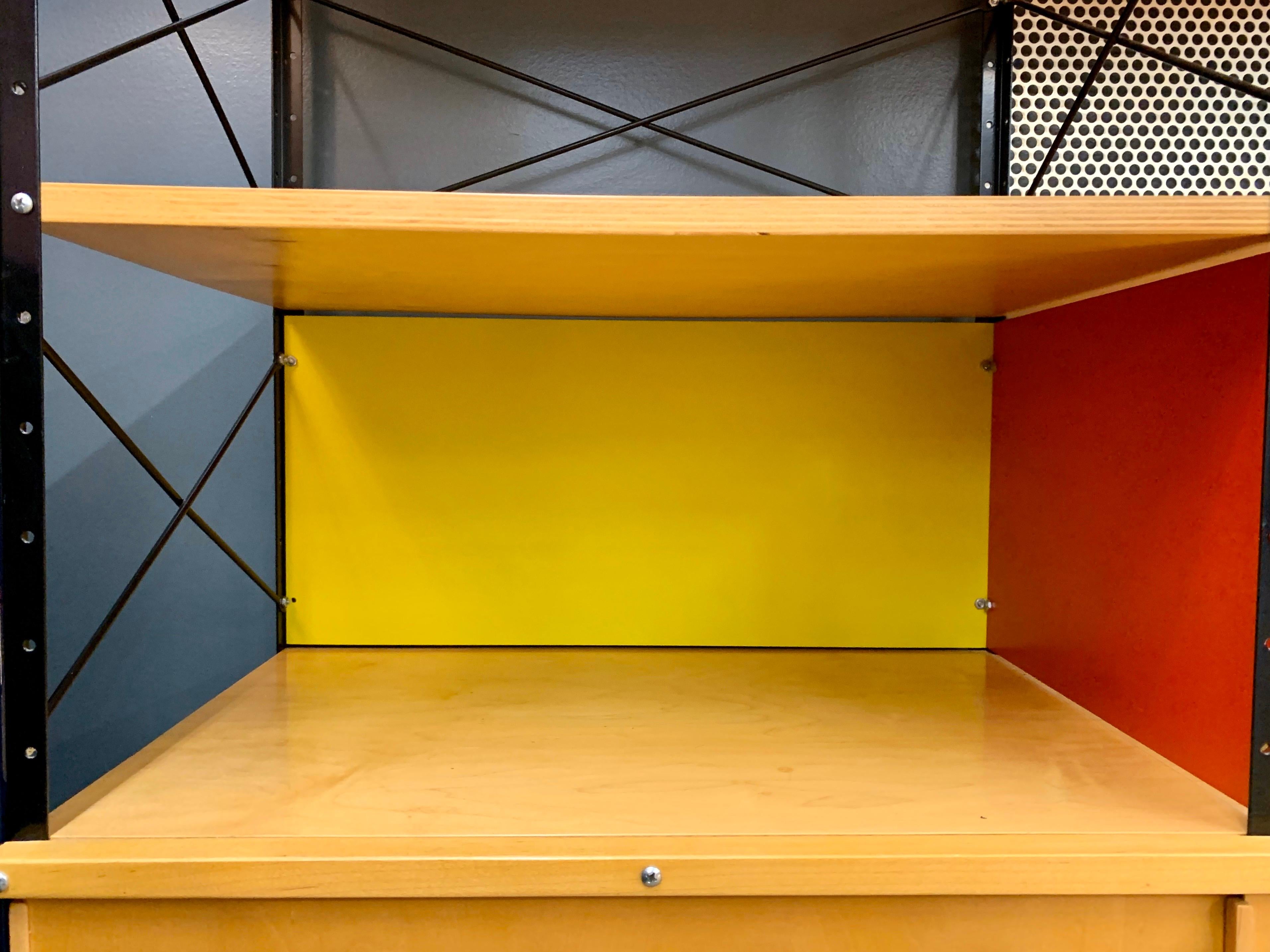 Charles and Ray Eames ESU Storage Unit Shelving Library Étagère Room Divider In Good Condition In West Hartford, CT