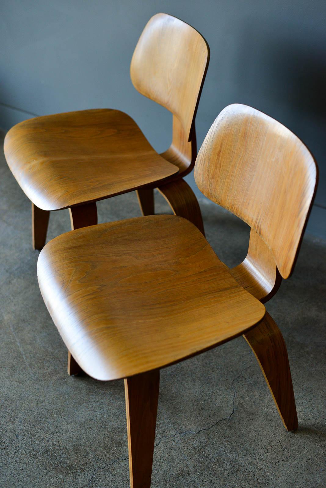 Charles and Ray Eames for Evans Pair of DCW Chairs, Ca. 1950 2