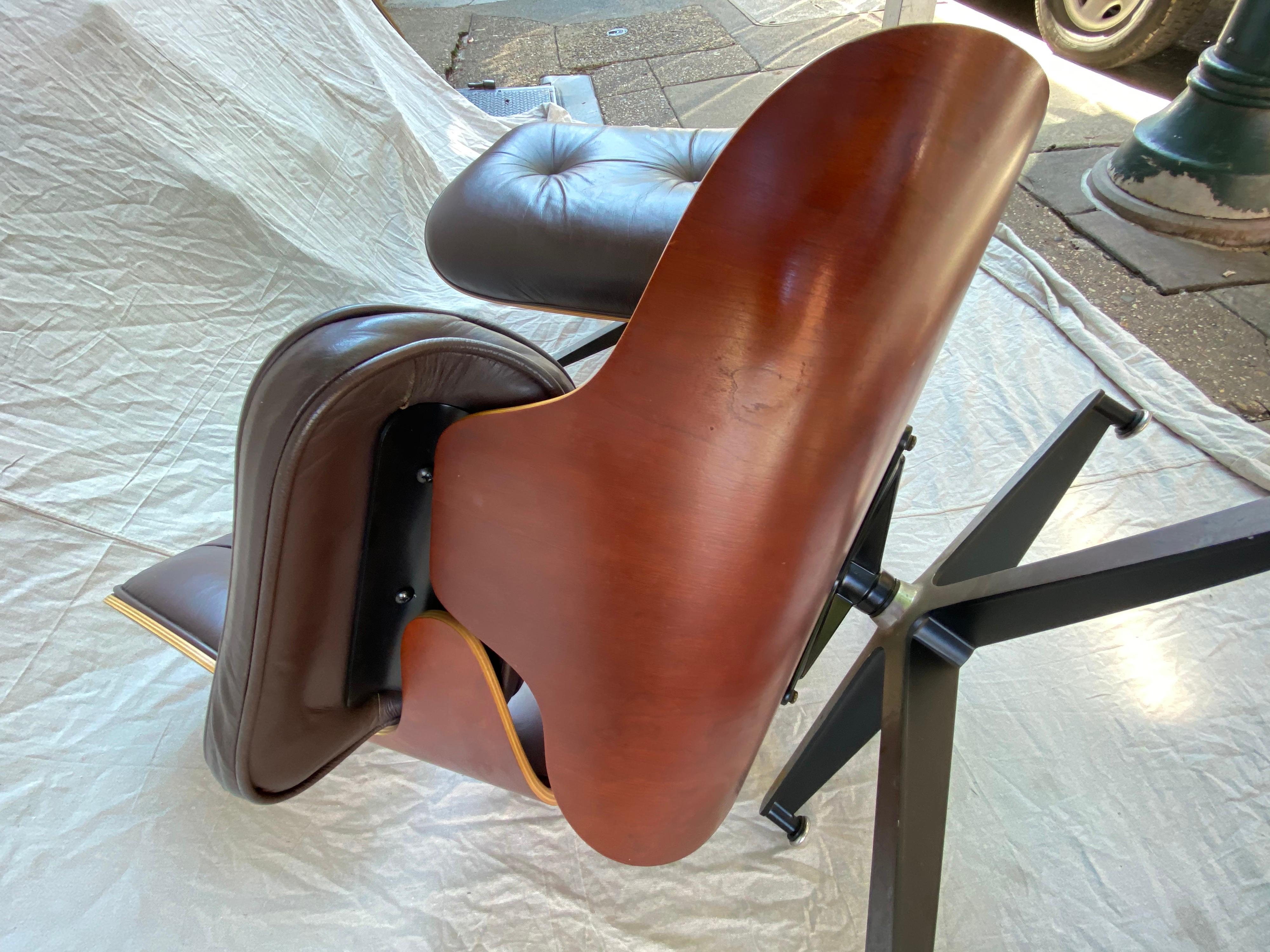 Charles and Ray Eames for Herman Miller Cherry 670 Lounge Chair and Ottoman 5