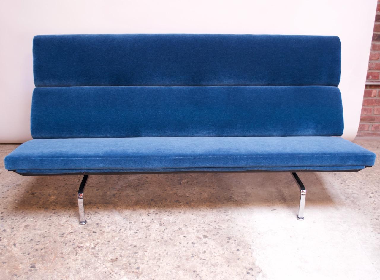 Charles and Ray Eames for Herman Miller Chromed-Steel and Mohair Compact Sofa In Good Condition In Brooklyn, NY