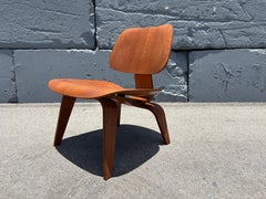 Charles and Ray Eames for Herman Miller Early LCW Chair