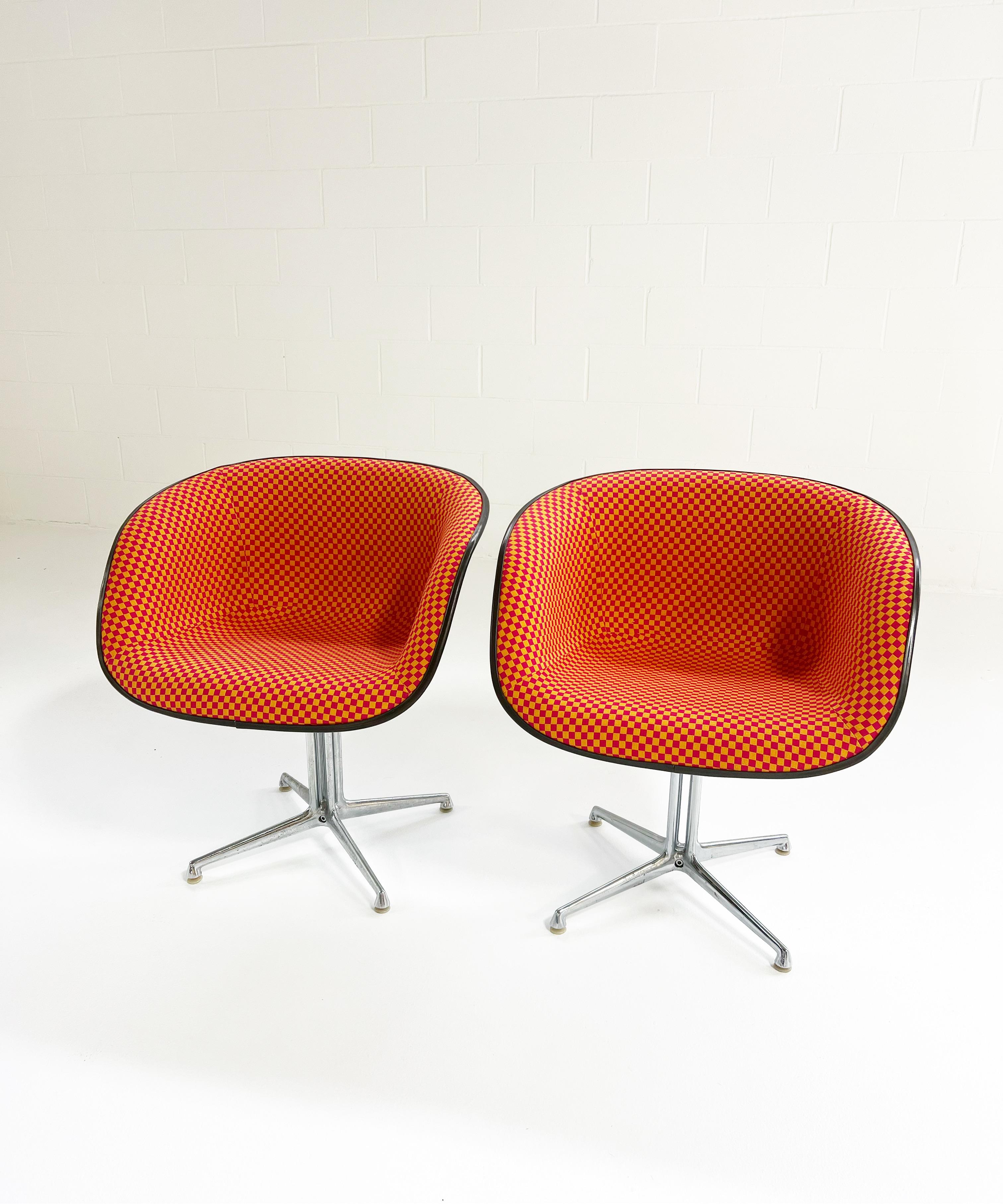 Charles and Ray Eames for Herman Miller La Fonda Chairs, Pair For Sale 2