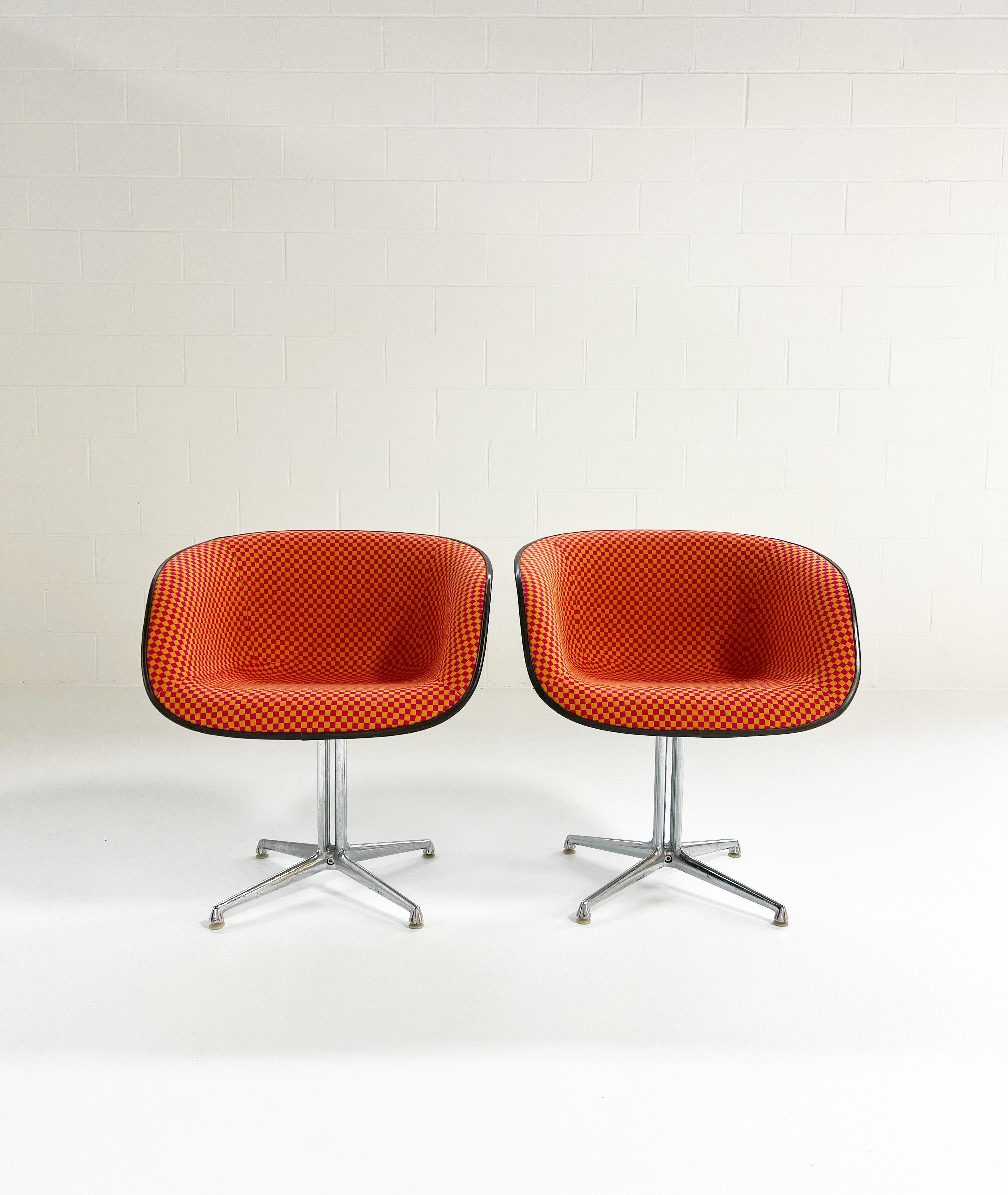 Mid-Century Modern Chaises Charles and Ray Eames pour Herman Miller La Fonda, paire en vente