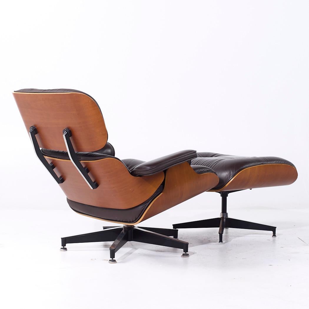 Metal Charles and Ray Eames for Herman Miller MCM Eames Lounge Chair with Ottoman For Sale