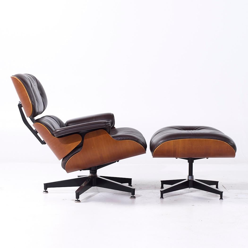 Charles and Ray Eames for Herman Miller MCM Eames Lounge Chair with Ottoman For Sale 1
