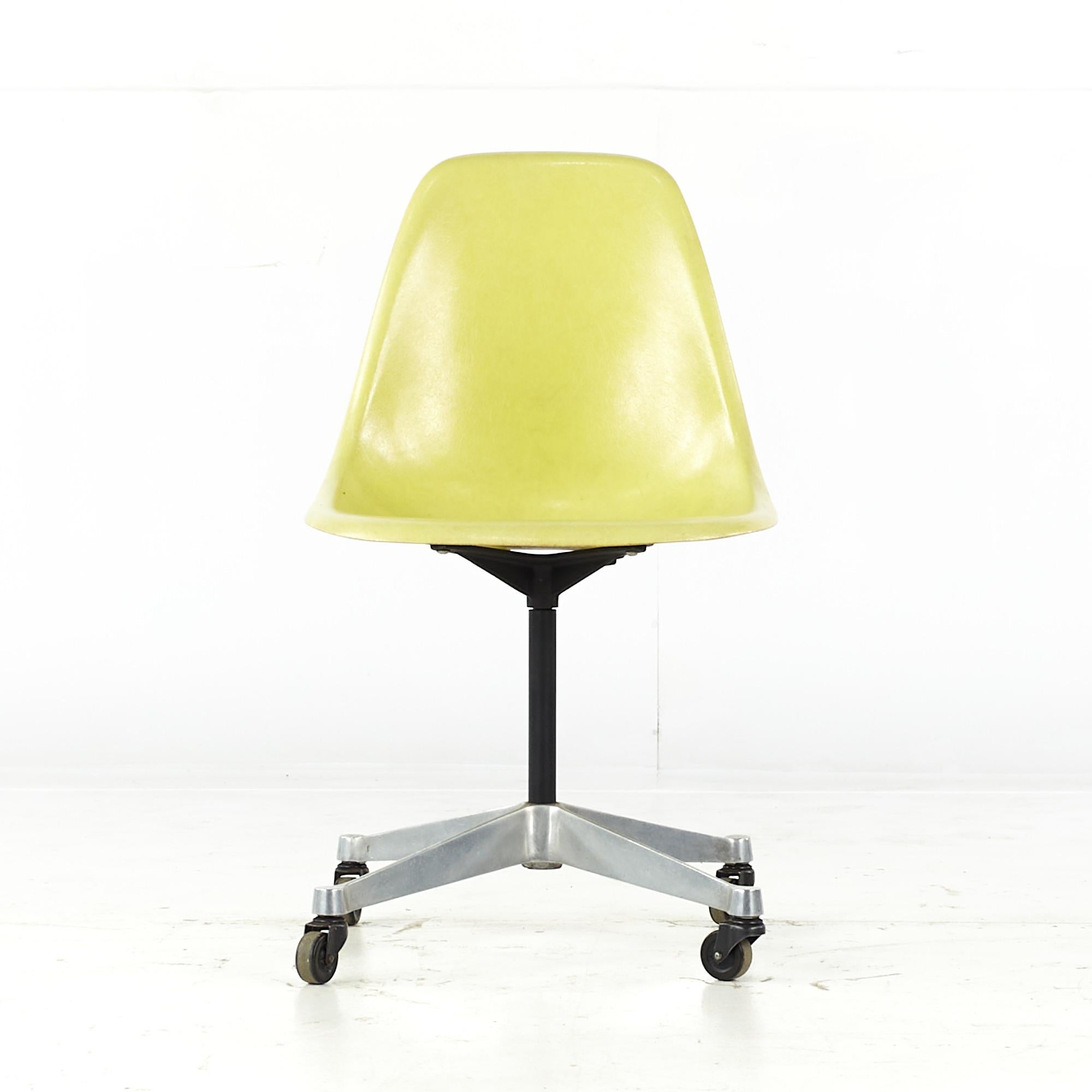 Charles and Ray Eames for Herman Miller mid century fiberglass wheeled shell chair

This chair measures: 18.5 wide x 24 deep x 32 high, with a seat height of 17.5 inches

All pieces of furniture can be had in what we call restored vintage