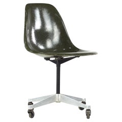 Charles and Ray Eames for Herman Miller MCM Fiberglass Wheeled Shell Chair
