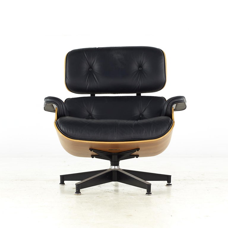 Charles and Ray Eames for Herman Miller MCM Walnut Lounge Chair and ...