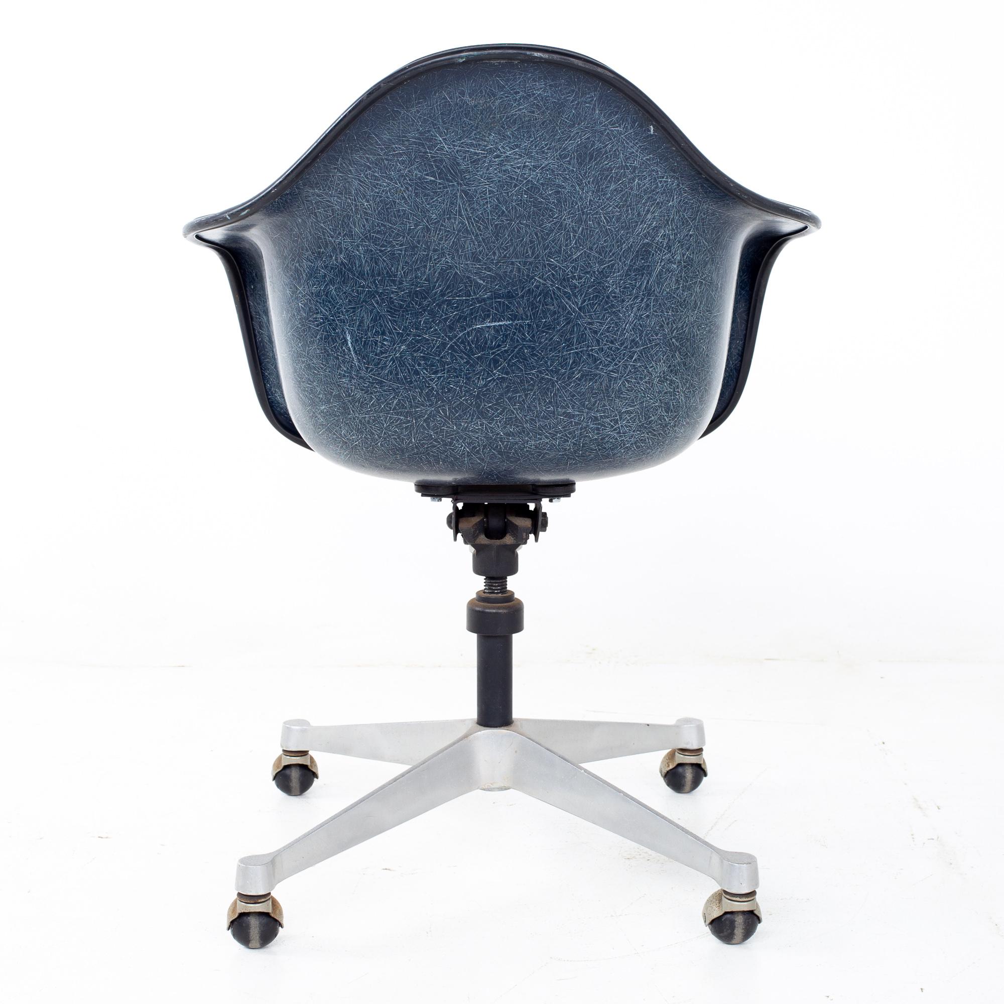 Charles and Ray Eames for Herman Miller Mid Century Blue Shell Office Chair 1