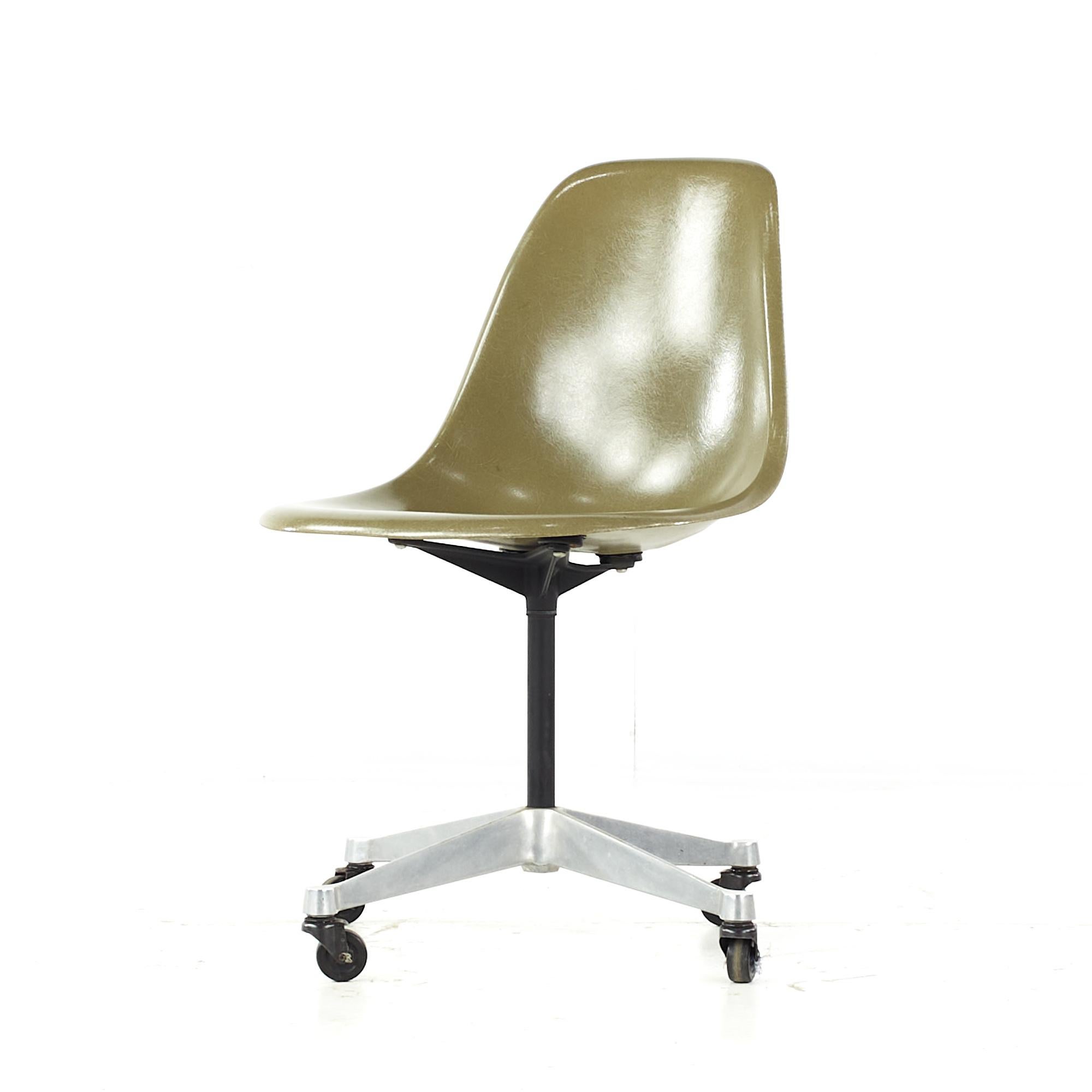 mcm shell chair