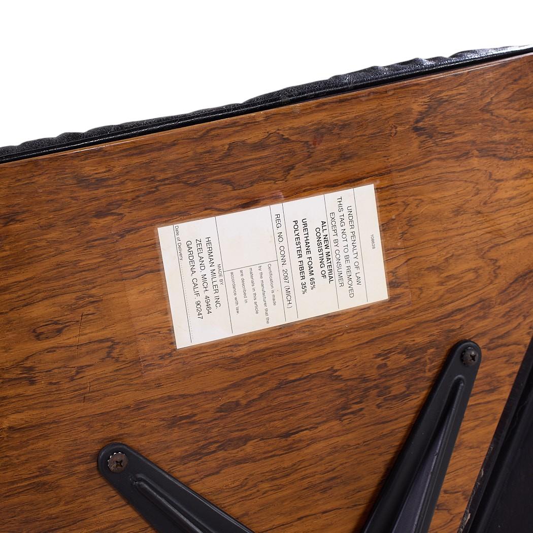 Charles und Ray Eames für Herman Miller Palisander Lounge Chair und Ottoman im Angebot 4